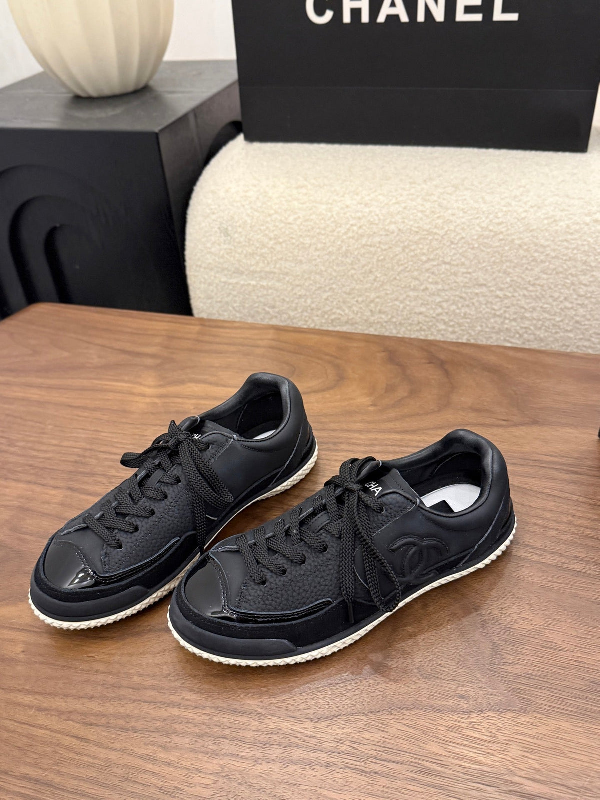 Chanel 2026 Low-Top Sneakers Cowhide 173100
