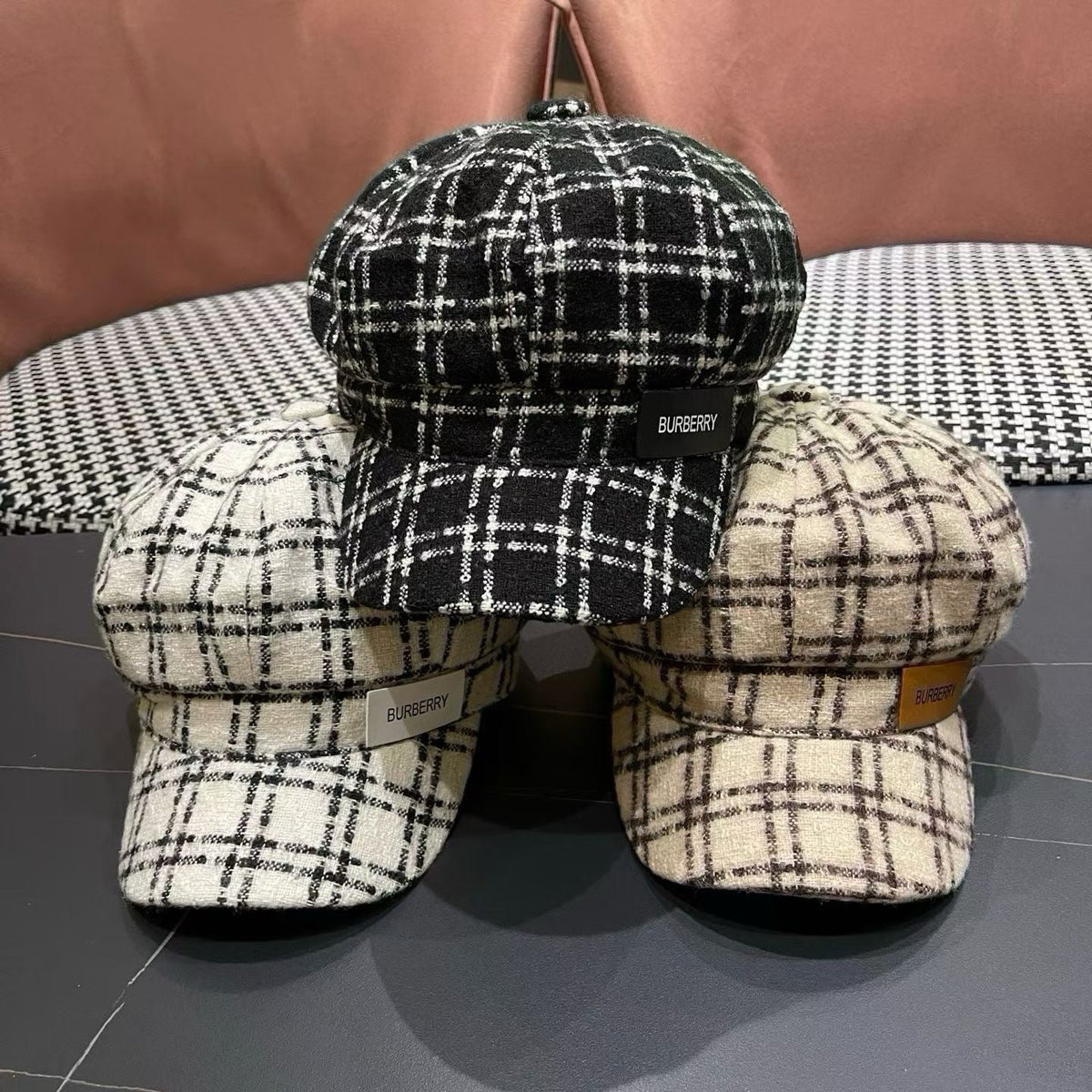 Burberry 2026 Beret Hat Tweed 565915
