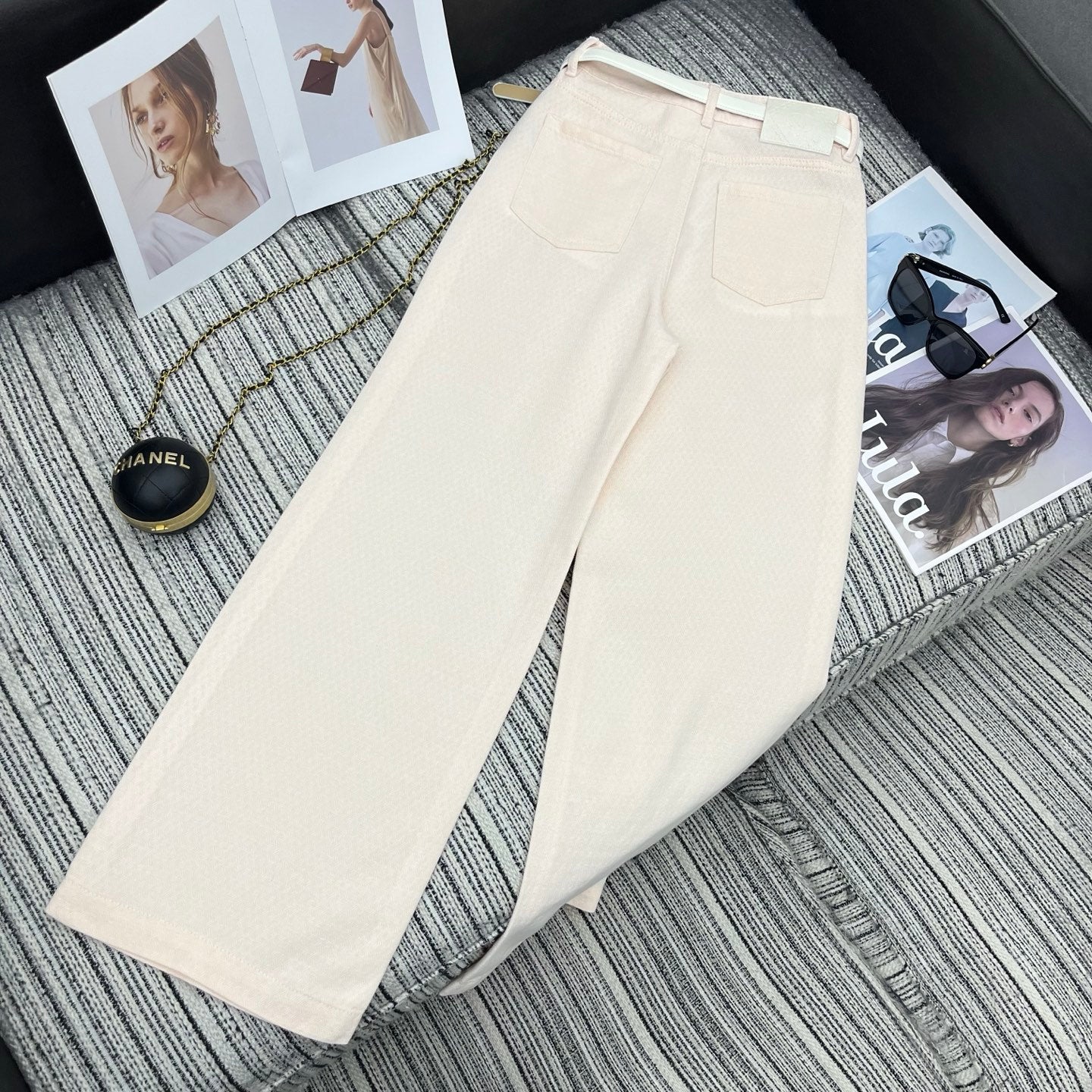 Chanel 2026 Straight-leg Trousers With Double C Leather Belt Light Pink Cotton 365396
