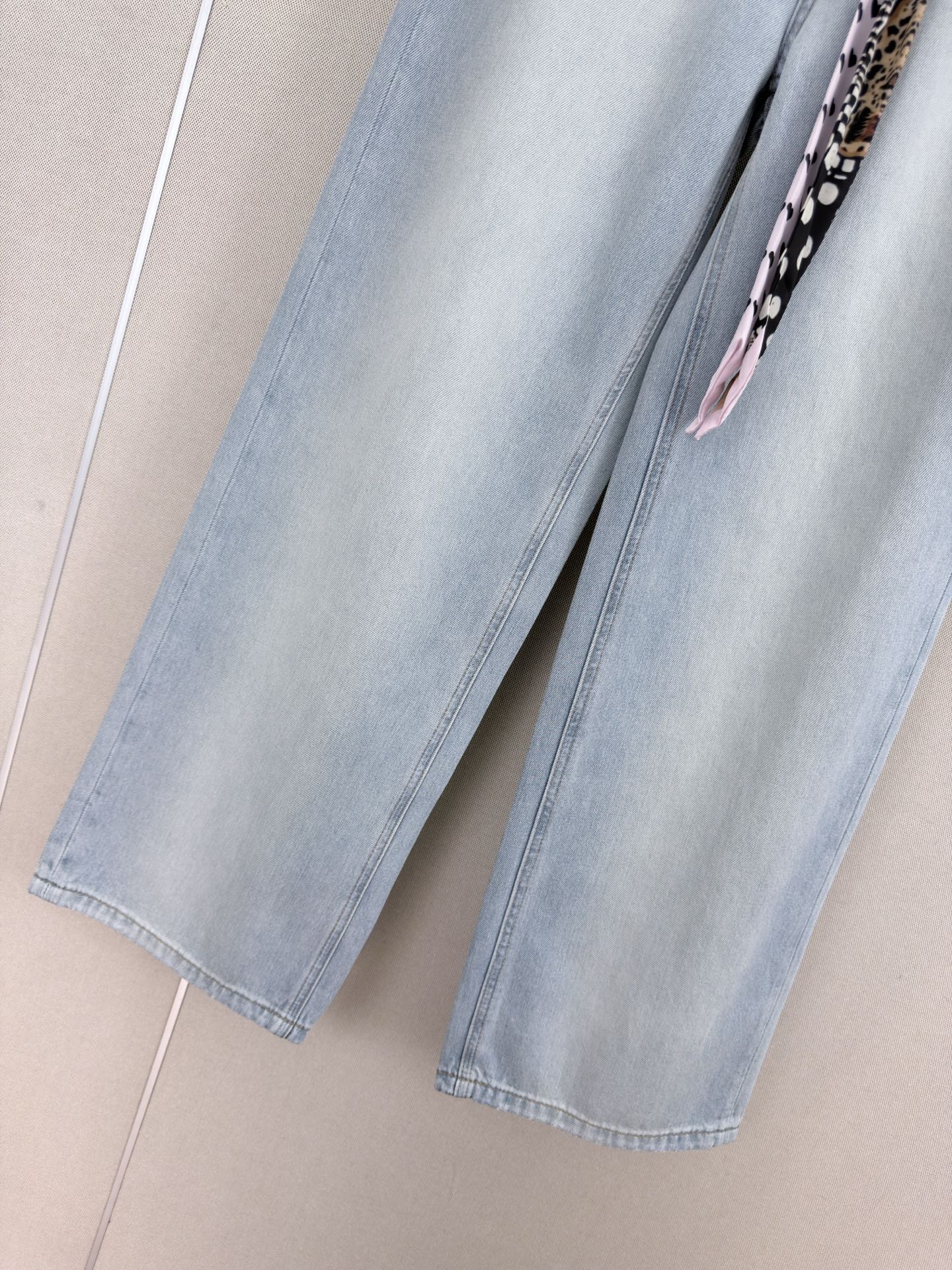 Chanel 2026 Straight-leg Jeans With Double C Rhinestone Blue Cotton 358054