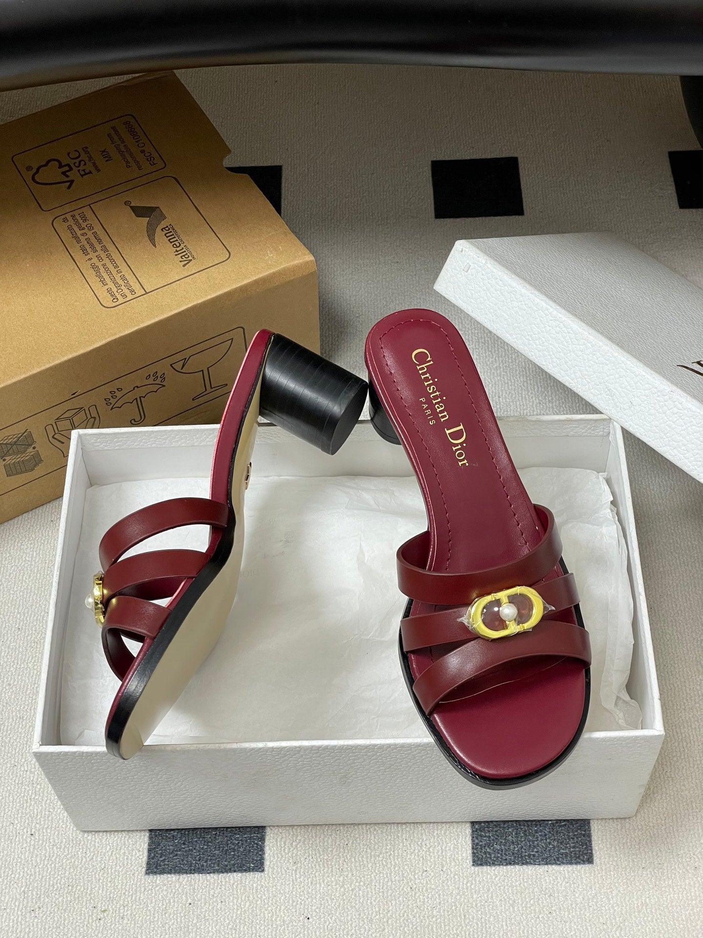 CD 26 Chunky Heel Sandals 50 Burgundy Leather 593522