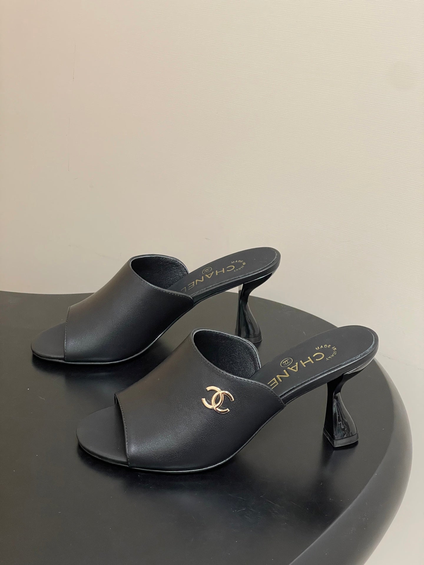 CC 26 Sandal Black Lambskin 593324