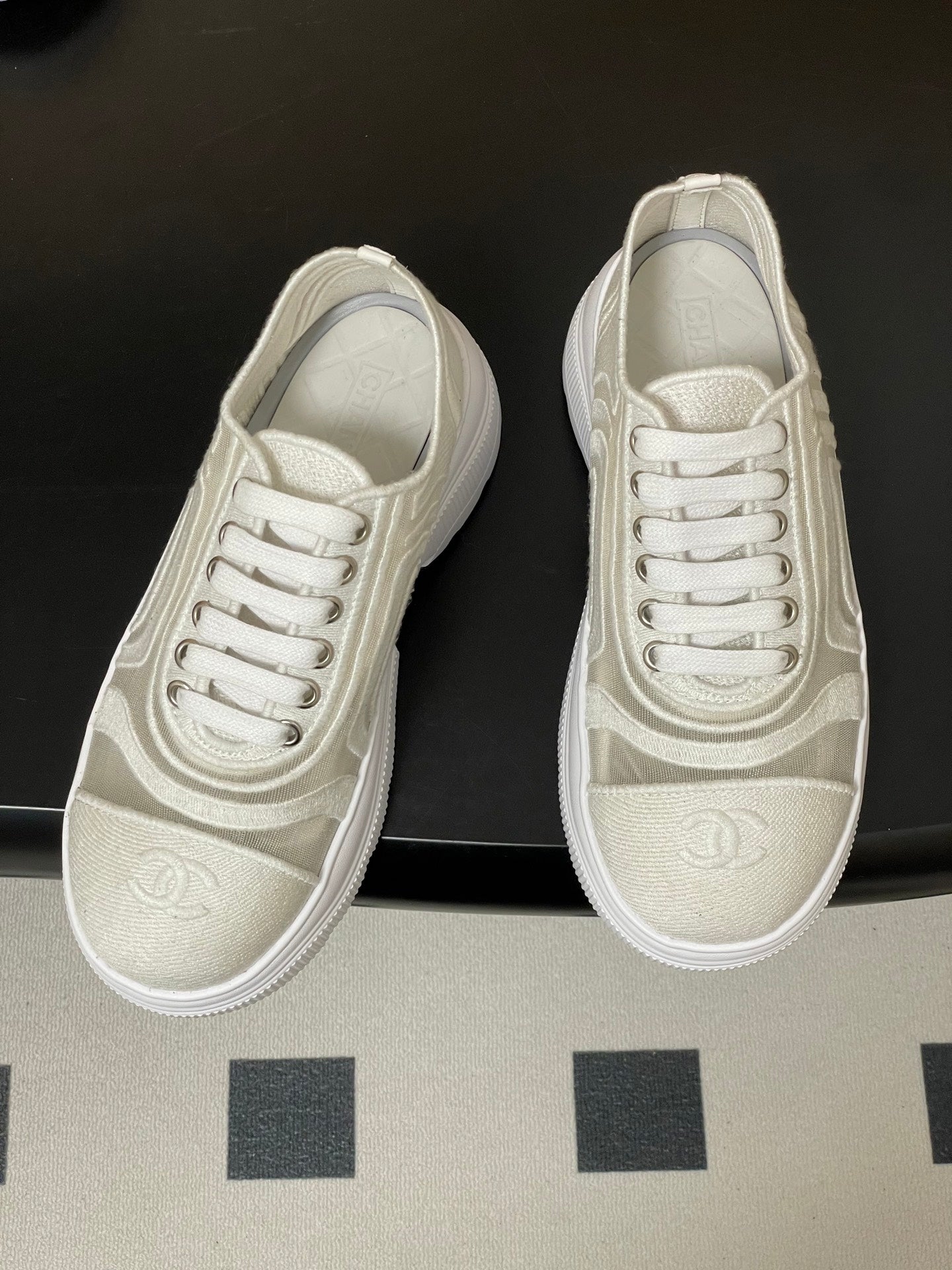 CC 26 Platform Sneaker White Fabric Mesh 593349