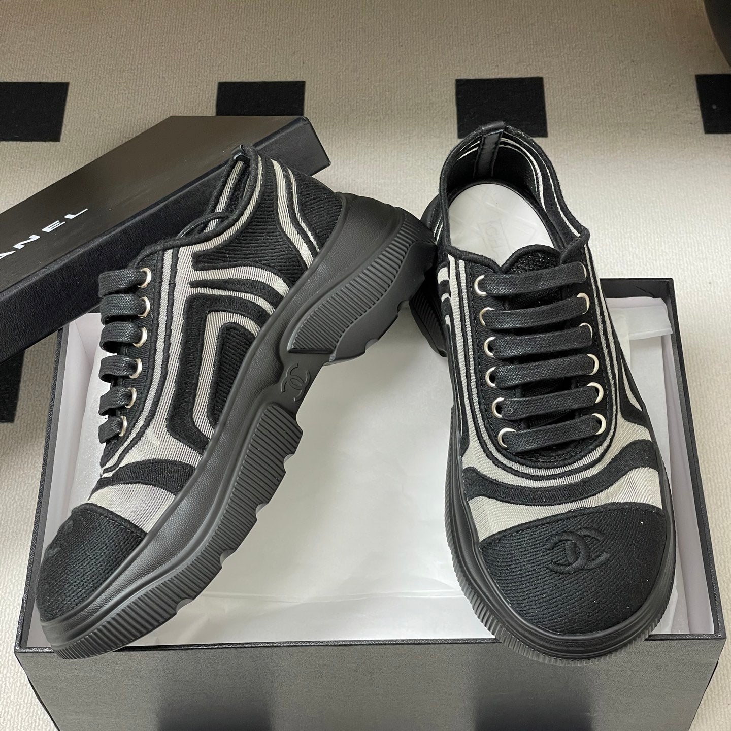 CC 26 Platform Sneaker Black Fabric Mesh 593350