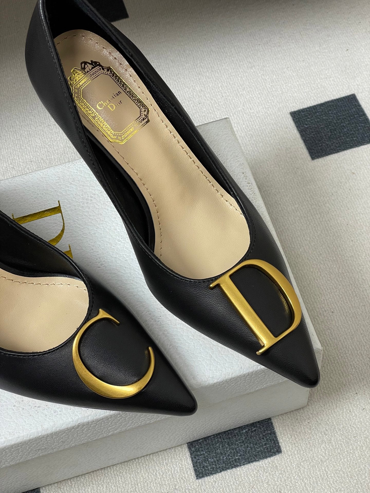 CD 26 High-Heeled 85 Pumps Black Cowhide 593593