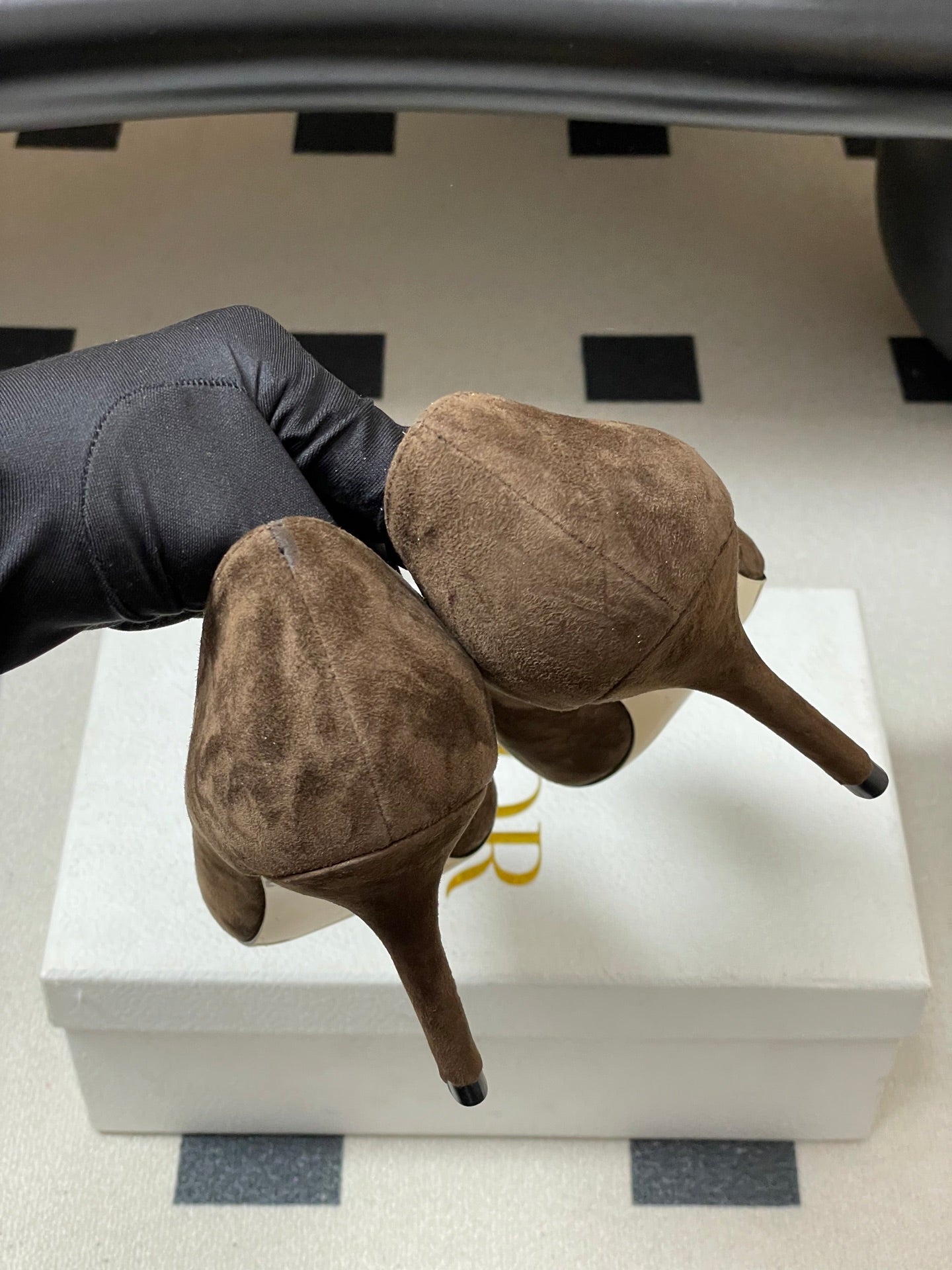 CD 26 High-Heeled 85 Pumps Dark Brown Suede 593594