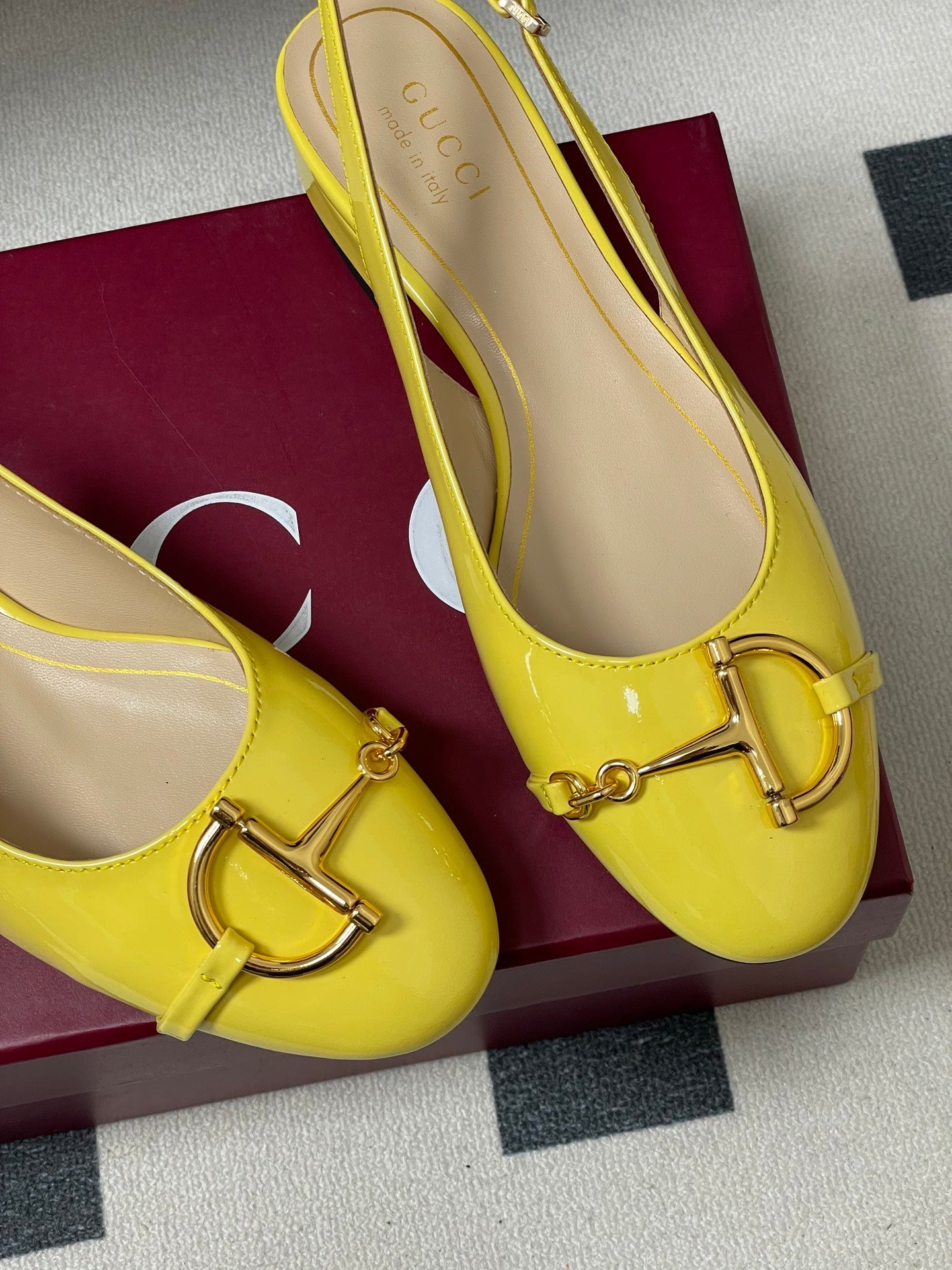 GG 26ss Big D Half HorseBit Mary Jane Yellow Patent Leather 593503