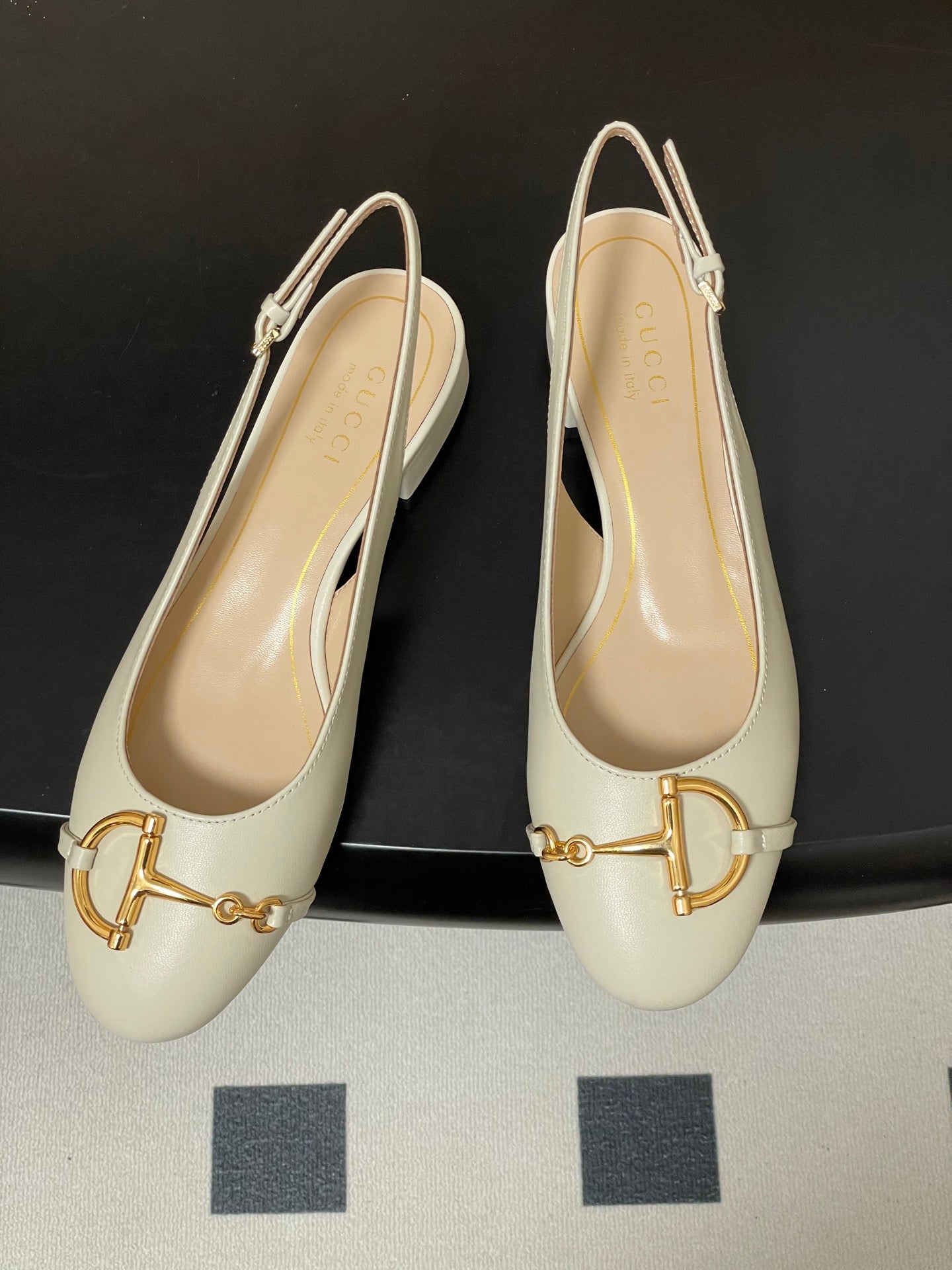 GG 26ss Big D Half HorseBit Mary Jane White Cowhide 593507