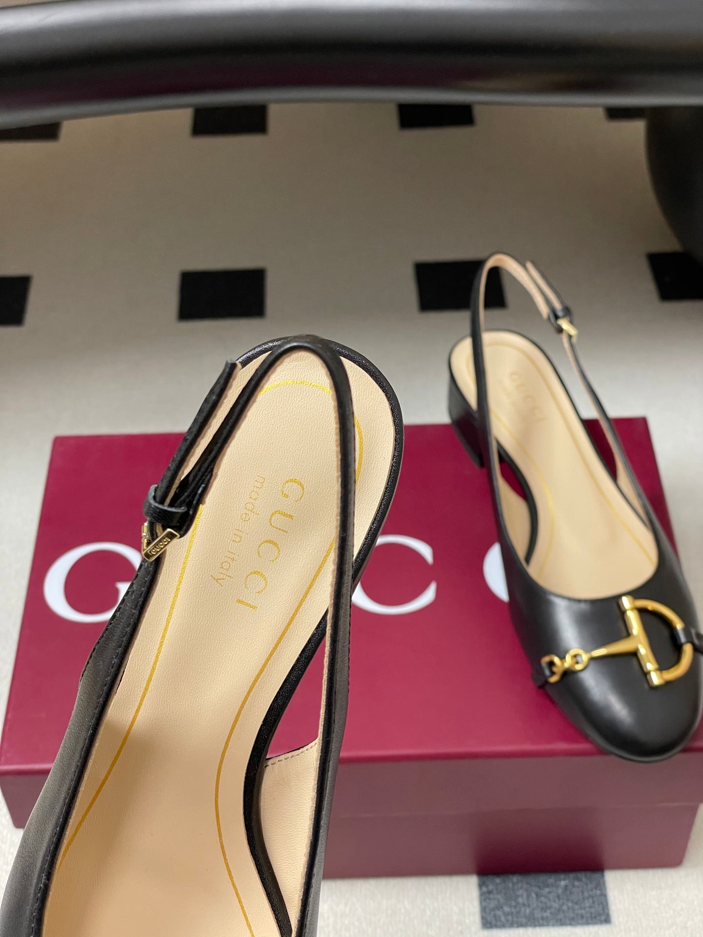 GG 26ss Big D Half HorseBit Mary Jane Black Cowhide 593508