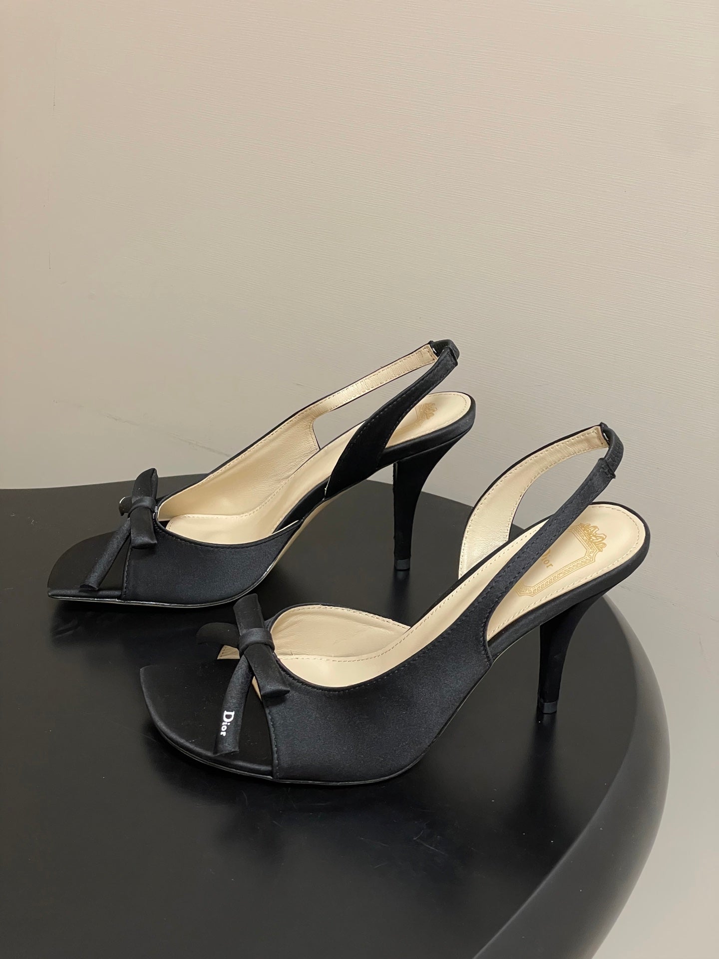 CD 26 Slingback 85 Black Leather Silk 593606