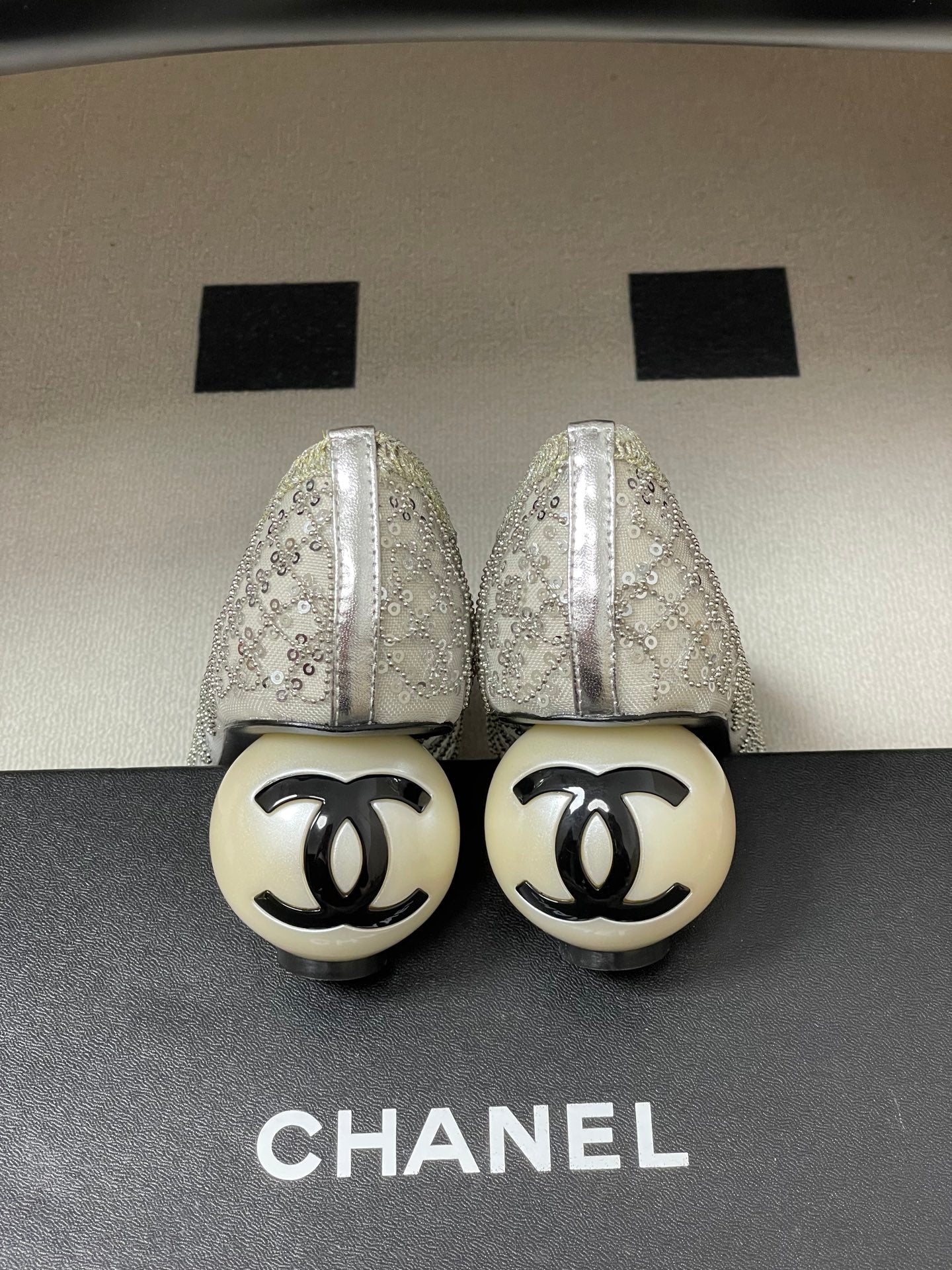 CC 26 Beaded Sequin Pump With Double C Pearl Heel Silver Mesh Leather 593160