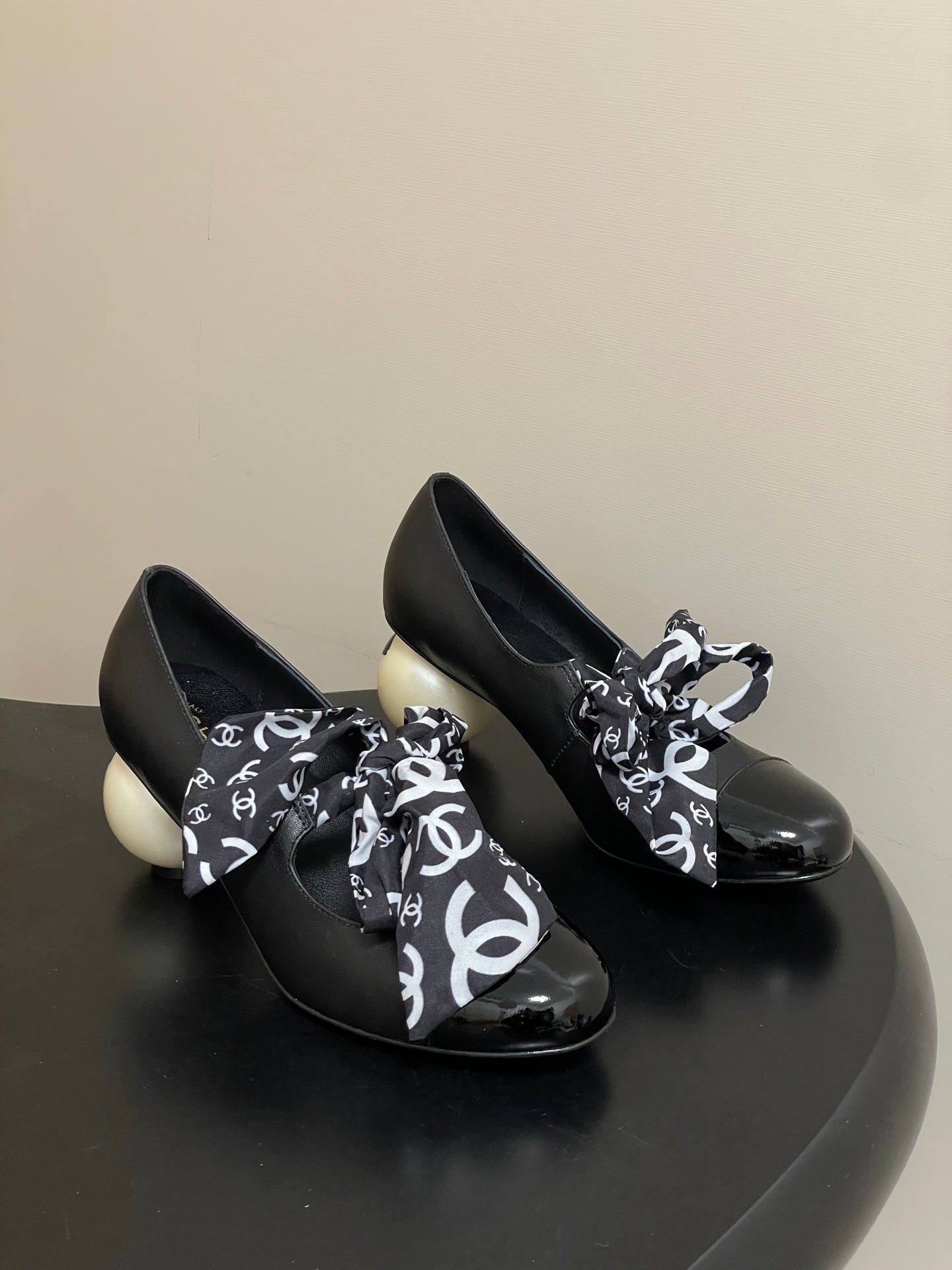 CC 26  Double C Pearl Heel Pump With Silk Ribbon Black Sheepskin 593158