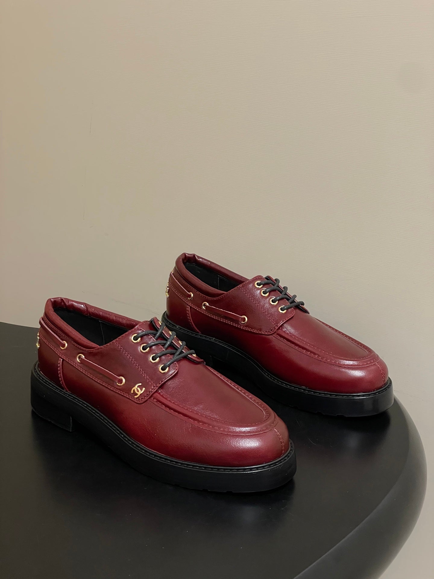 CC 26 Lace-Up Loafer Burgundy Sheepskin 594246