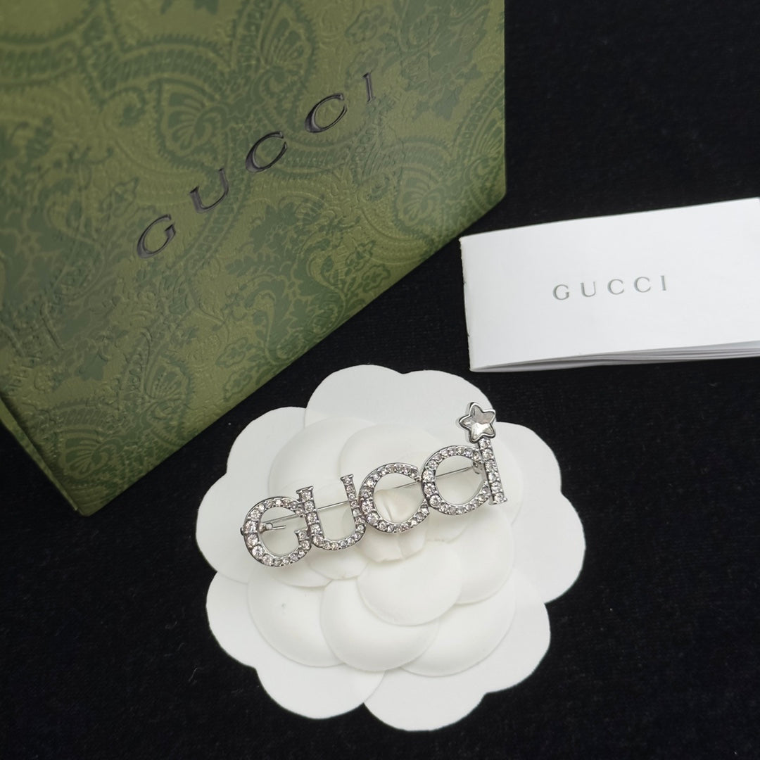 Gucci Brooch Silver 184046