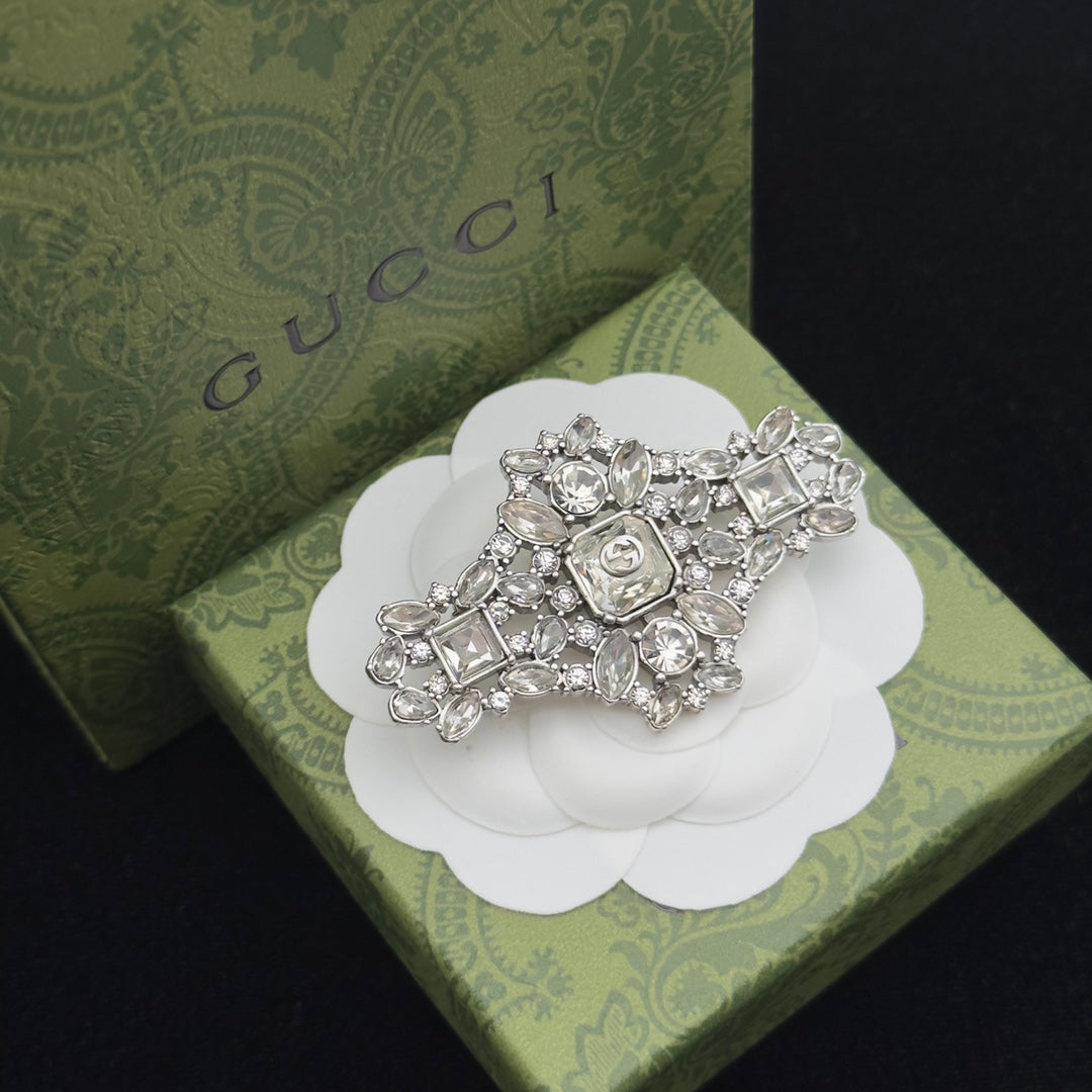 Gucci Brooch Silver 184045
