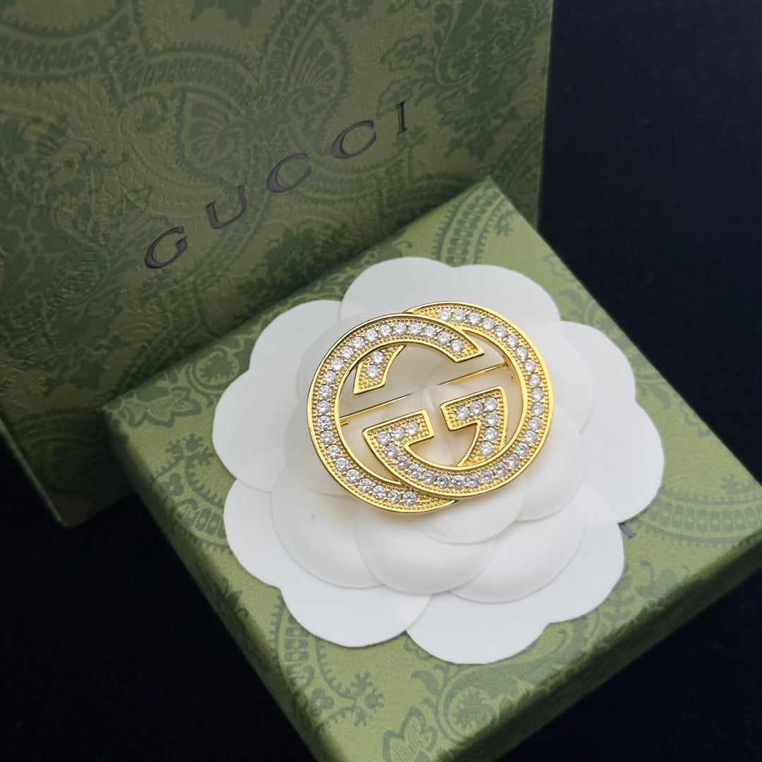 Gucci Brooch Gold 184132
