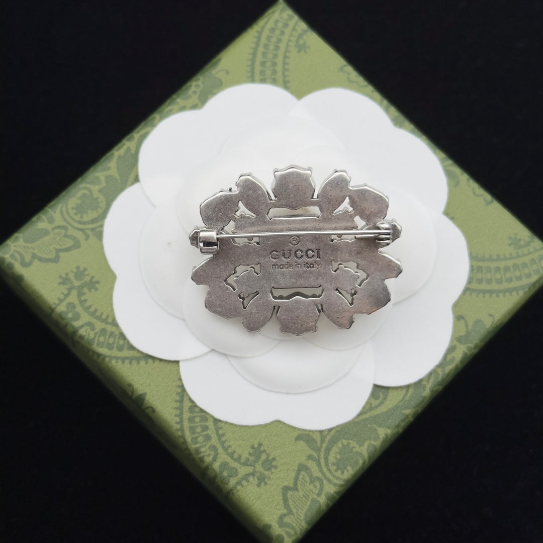 Gucci Brooch Silver 184404