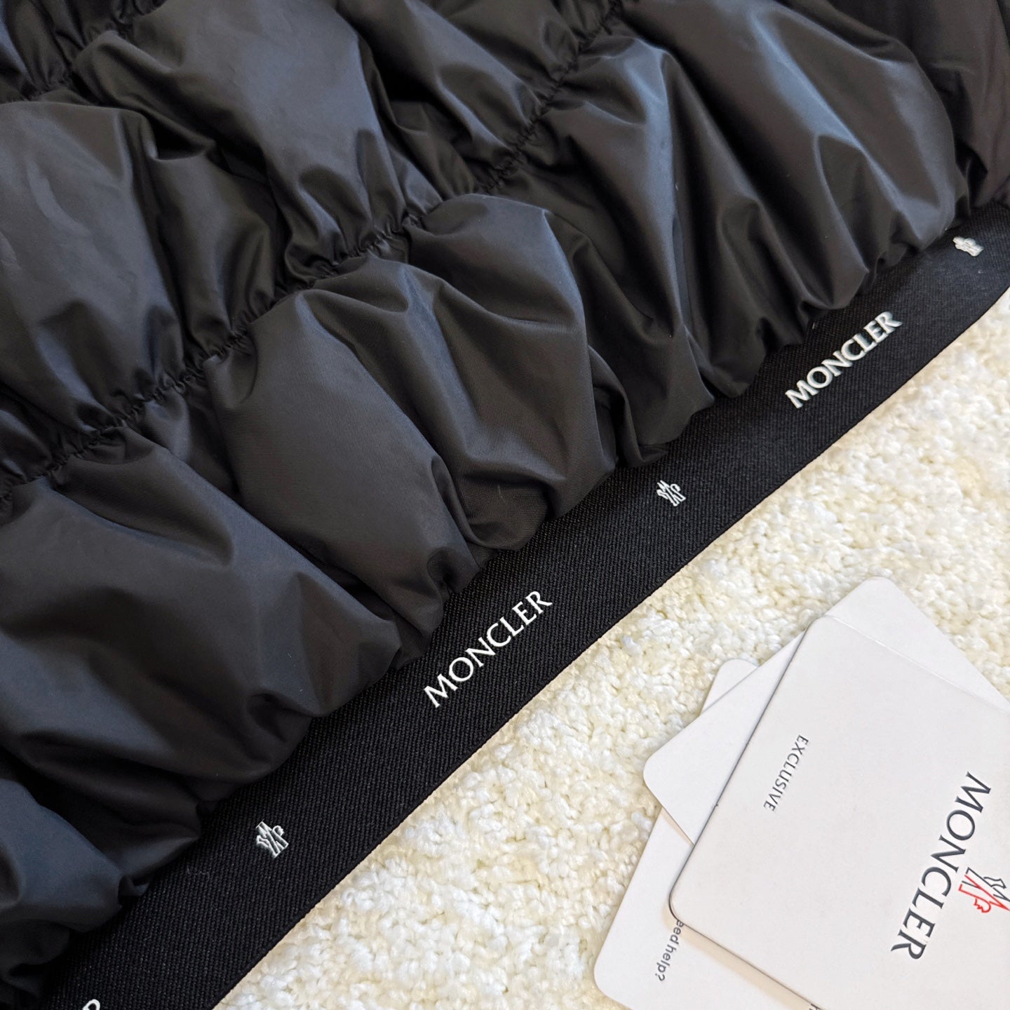 Moncler 2025 Apriate Vest Black Polyester Down