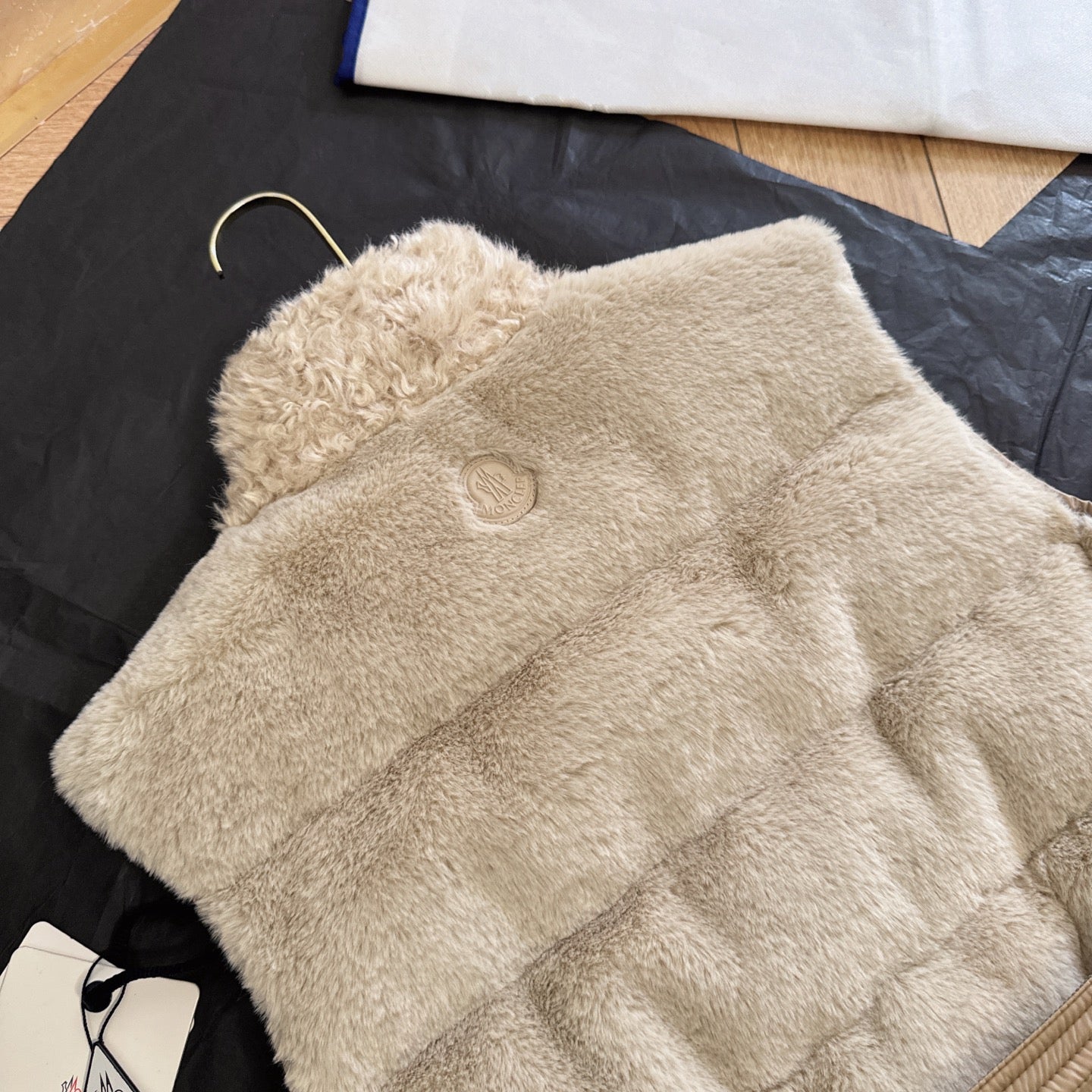 Moncler 2025 Joui Faux Vest Light Beige Fur And Teddy Down