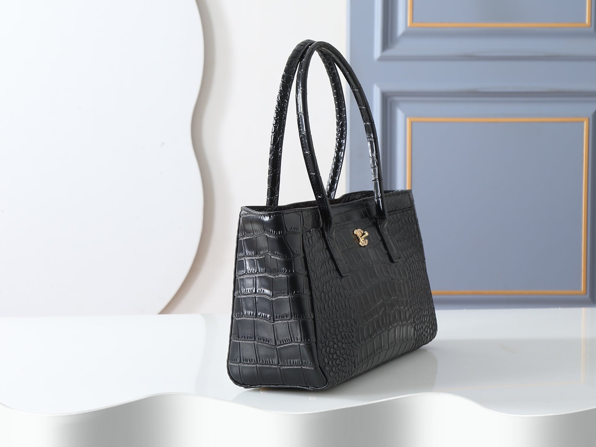 Chanel 2026 Cerf Shopping Tote 39cm Embossed Calfskin