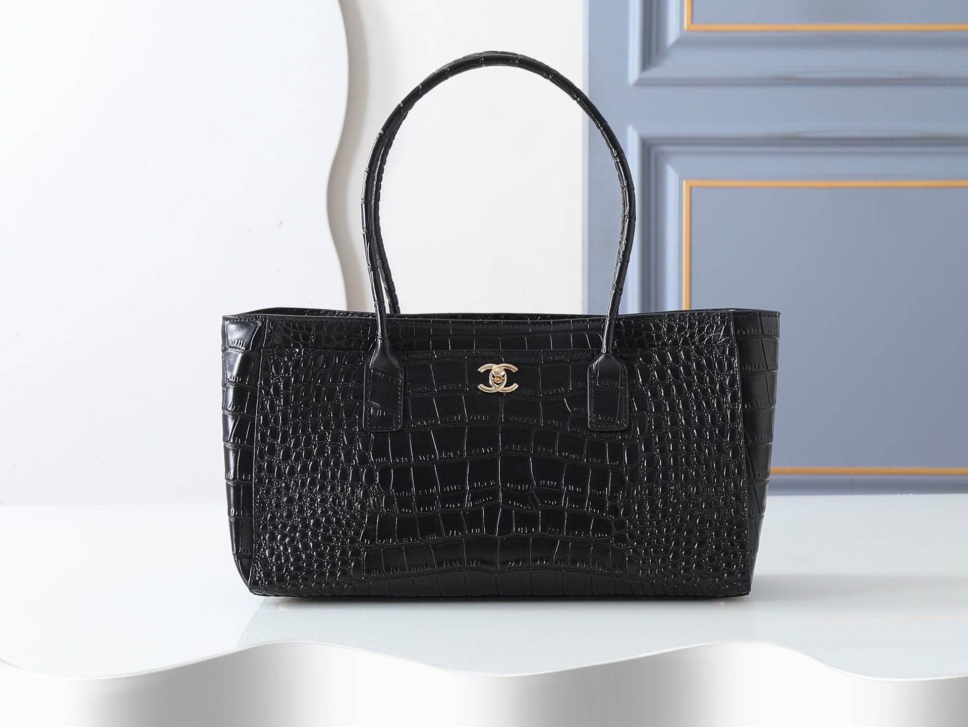 Chanel 2026 Cerf Shopping Tote 39cm Embossed Calfskin