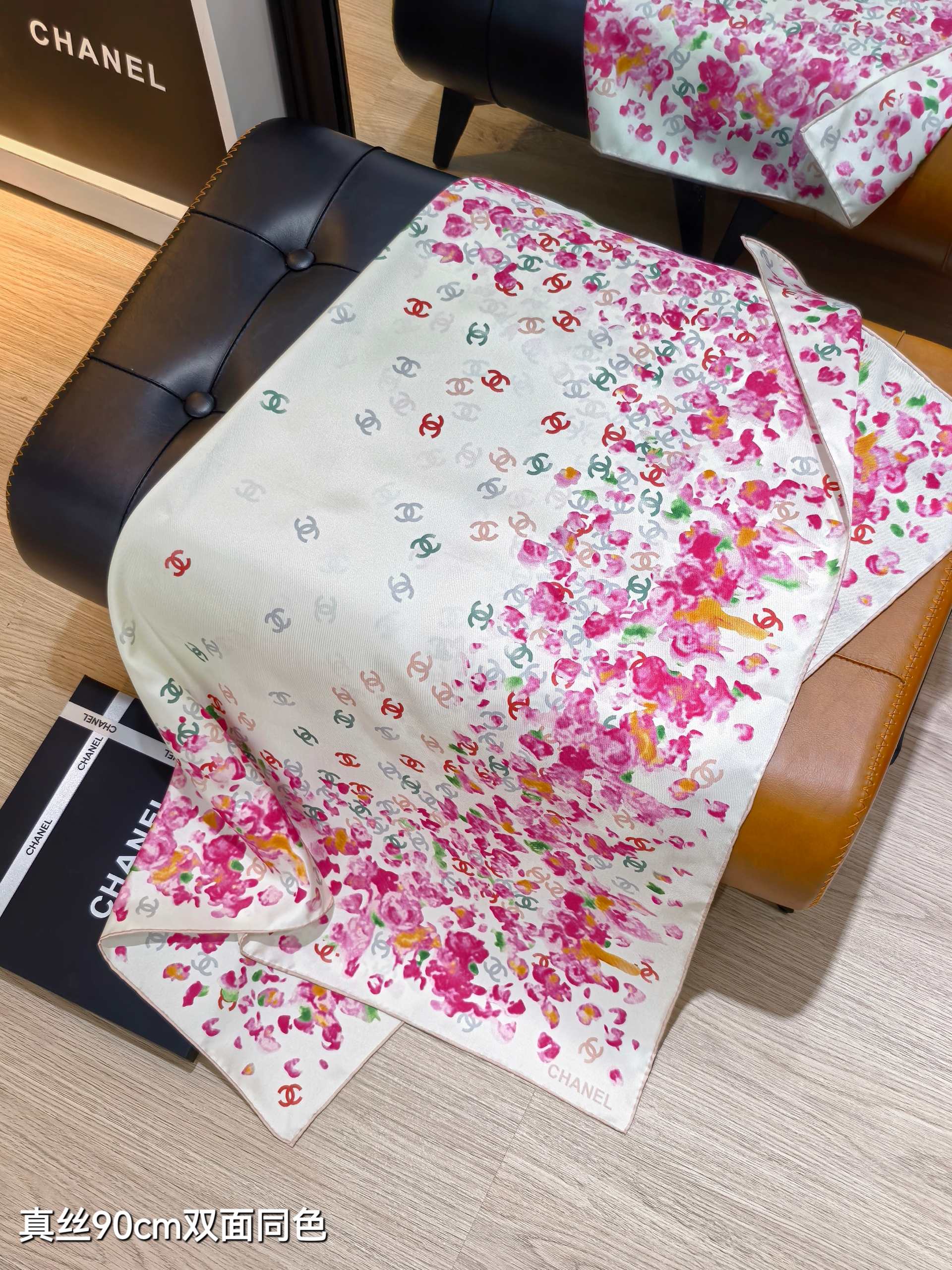 CC 25 Scarf 90CM In White Pink Colorful Cashmere 293050