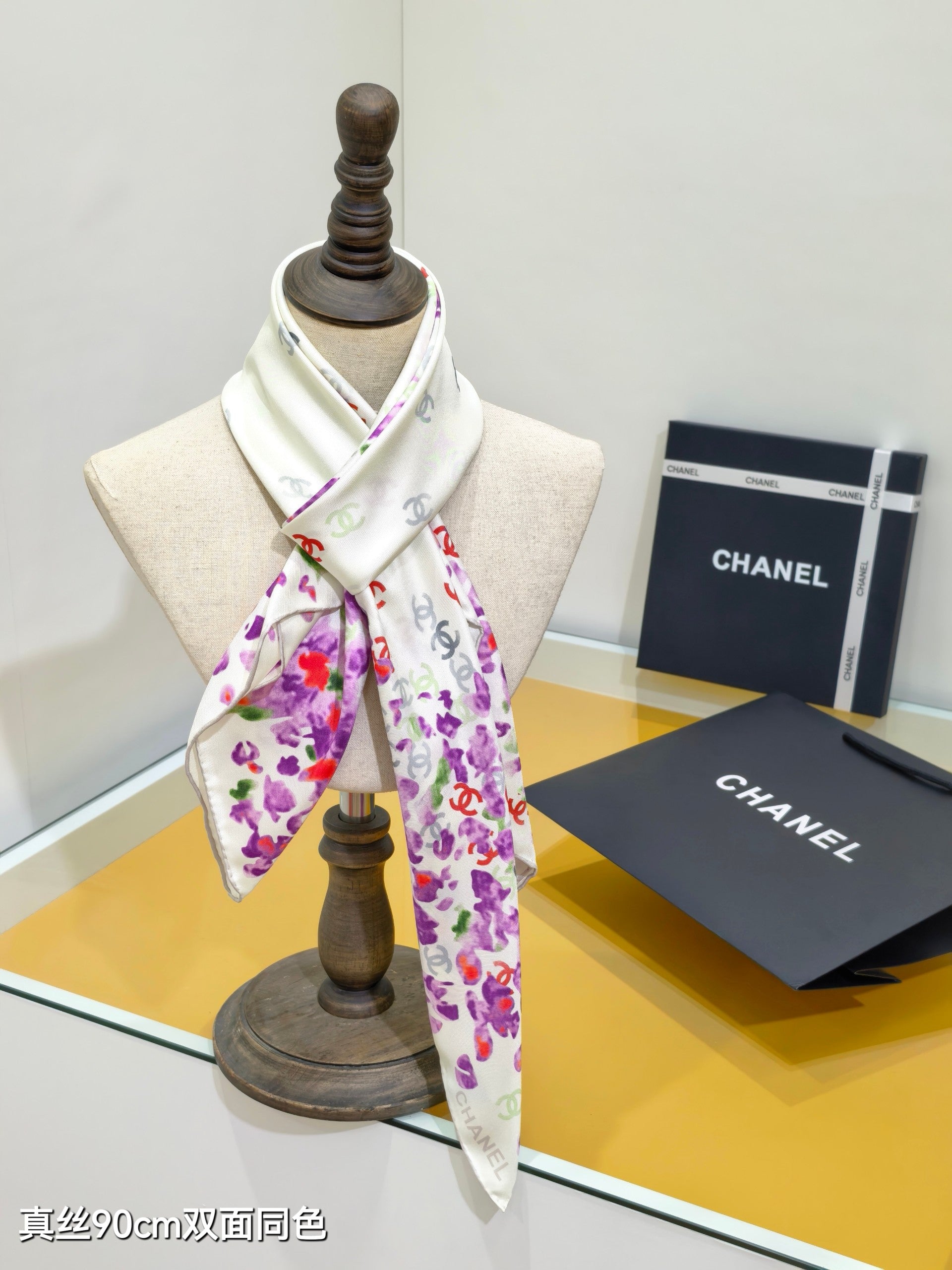 CC 25 Scarf 90CM In White Purple Colorful Cashmere 293048
