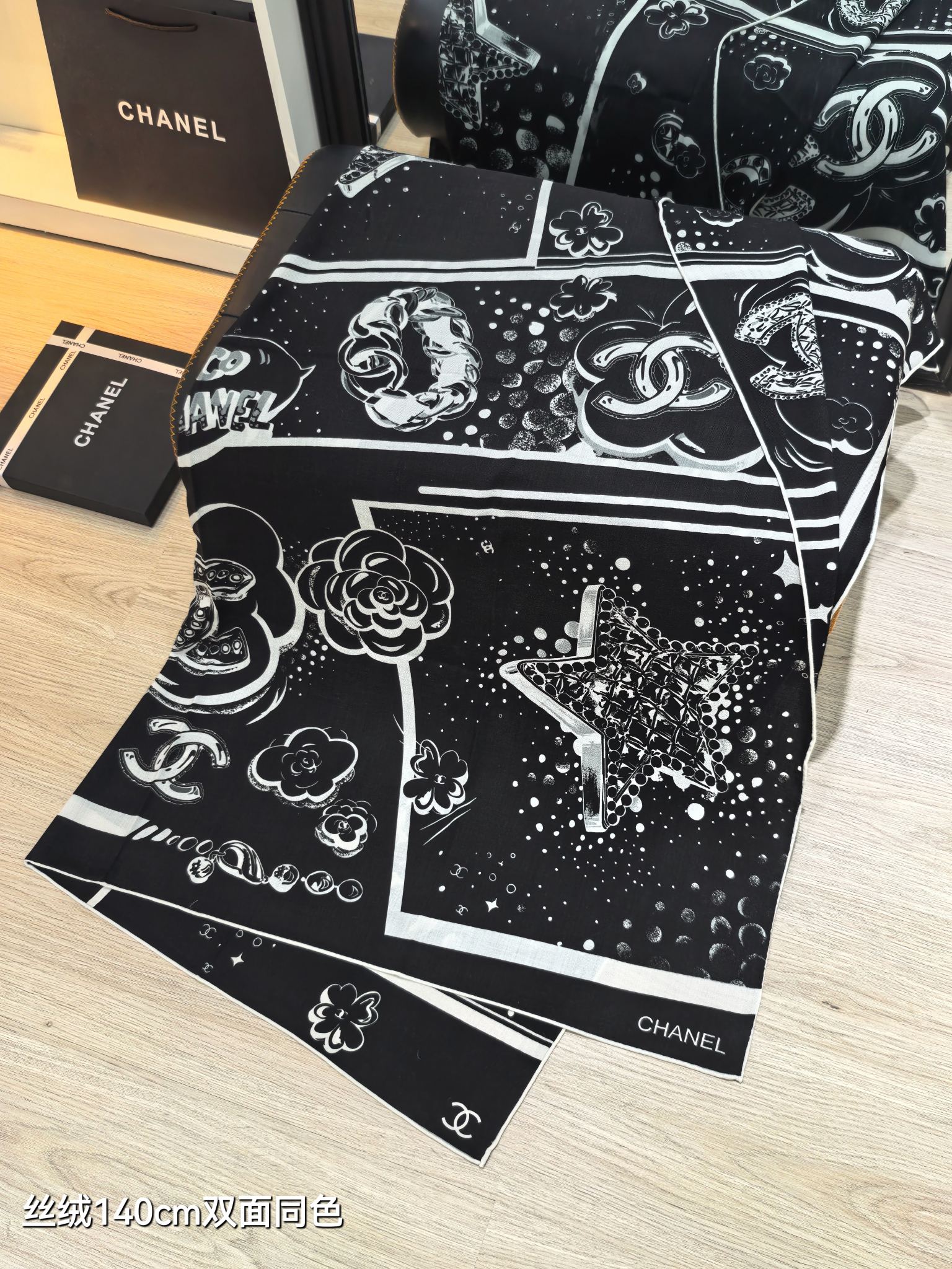 CC 25 Camellia Scarf 140CM Black White Cashmere 293082