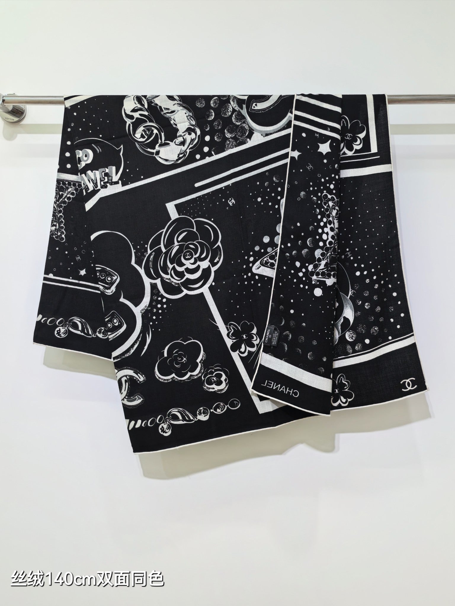 CC 25 Camellia Scarf 140CM Black White Cashmere 293082