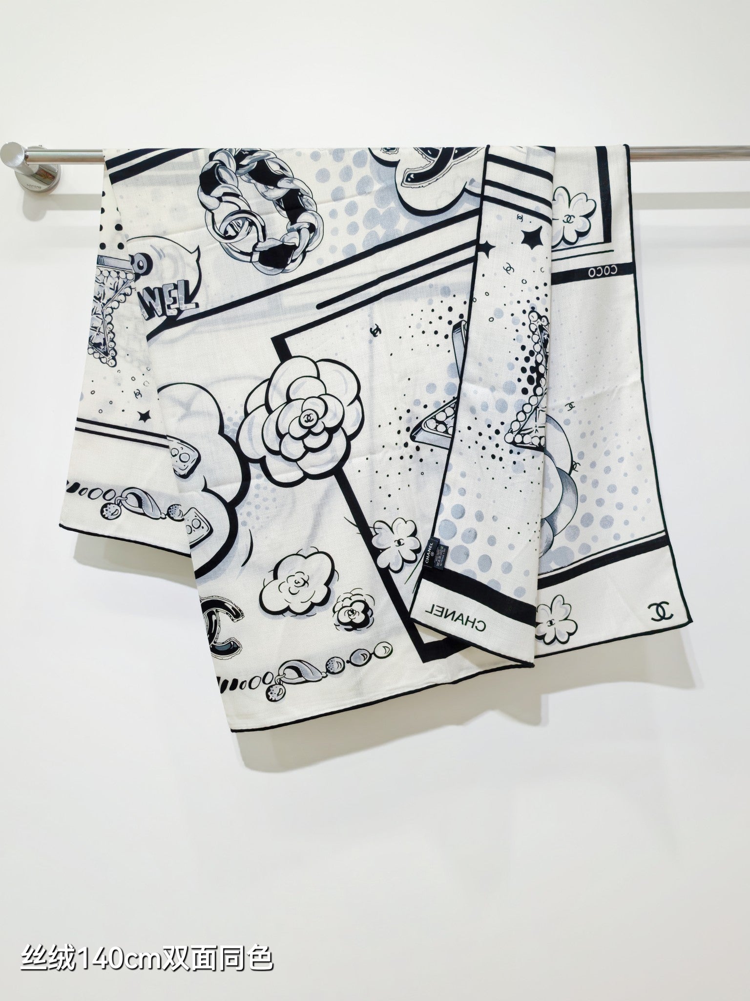 CC 25 Camellia Scarf 140CM White Black Cashmere 293083