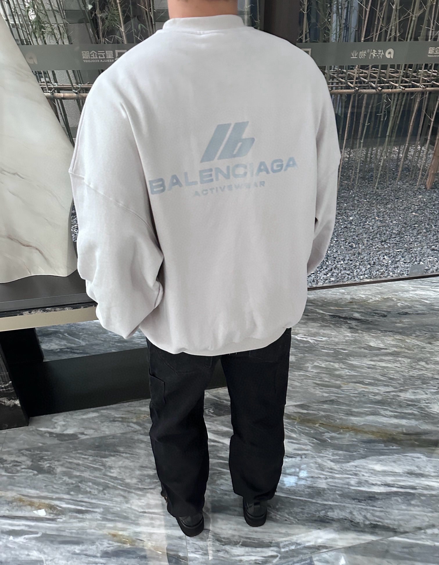 Balenciaga 25 Crew Neck Sweatshirt White Cotton 0004