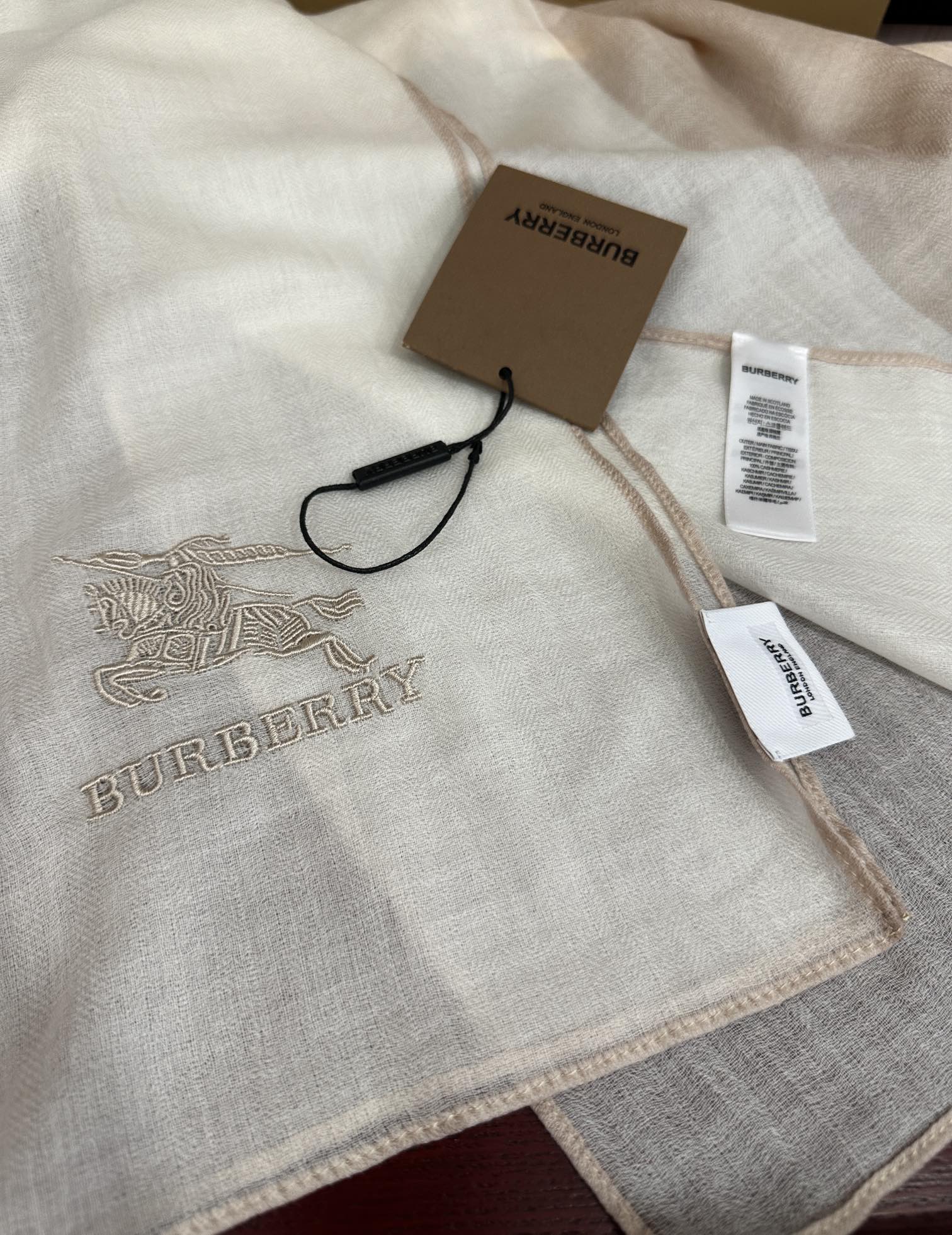 BBR Double-Sided Scarf 200CM Light Beige White Cashmere 292976