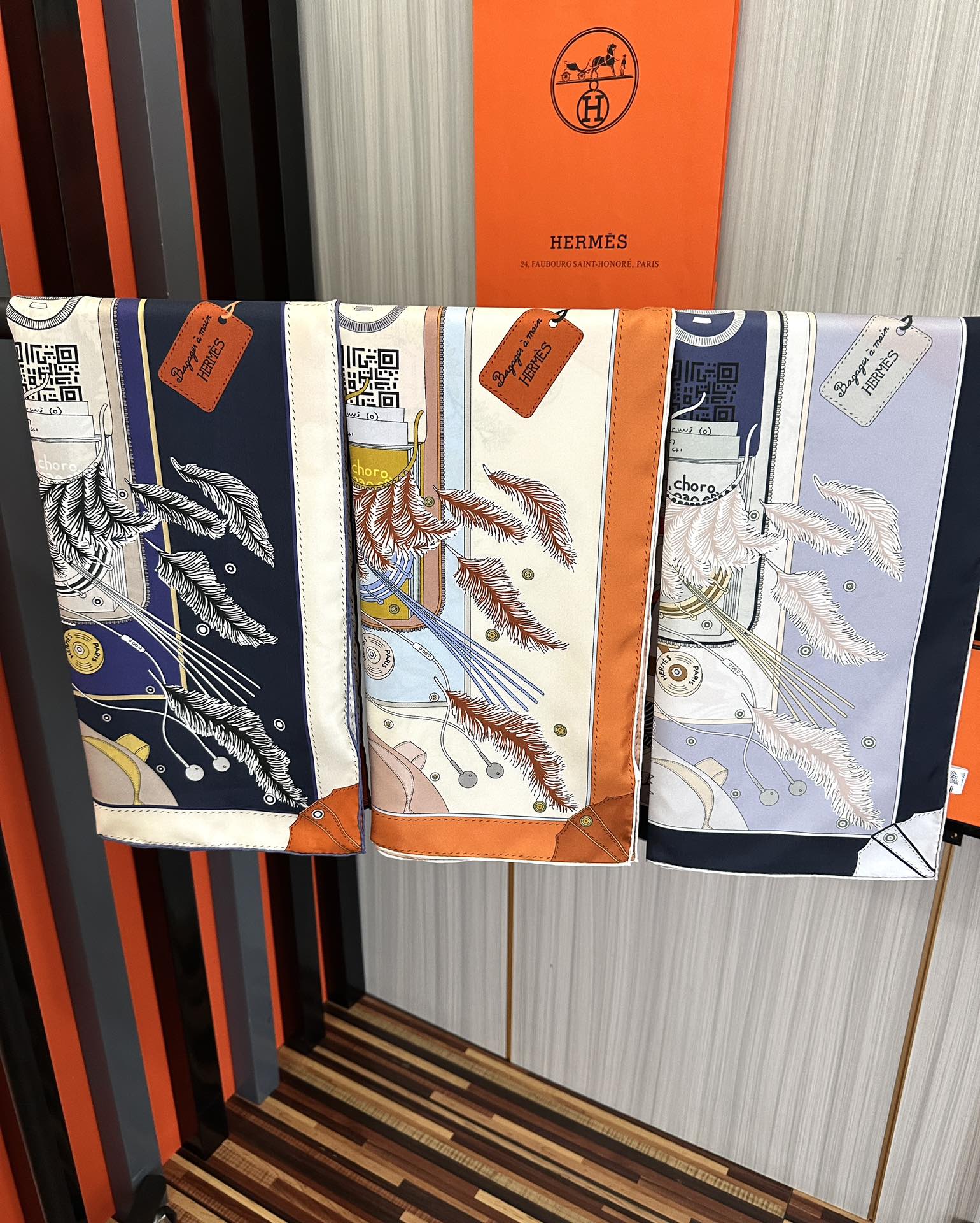 HM 25s Major Scarf 90cm Light Gray Cashmere 972935