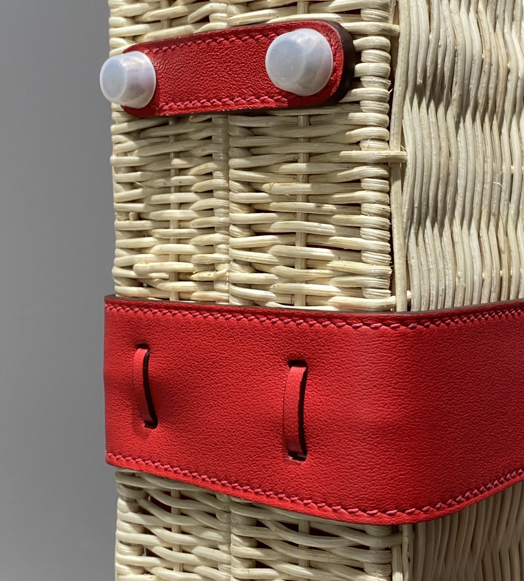 HM Kelly 20 Picnic Kelly Red Bamboo And Rattan