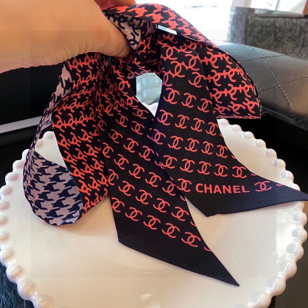 CC  Twilly Mini Scarf 120cm Navy Blue Pink Mulberry Silk 802153