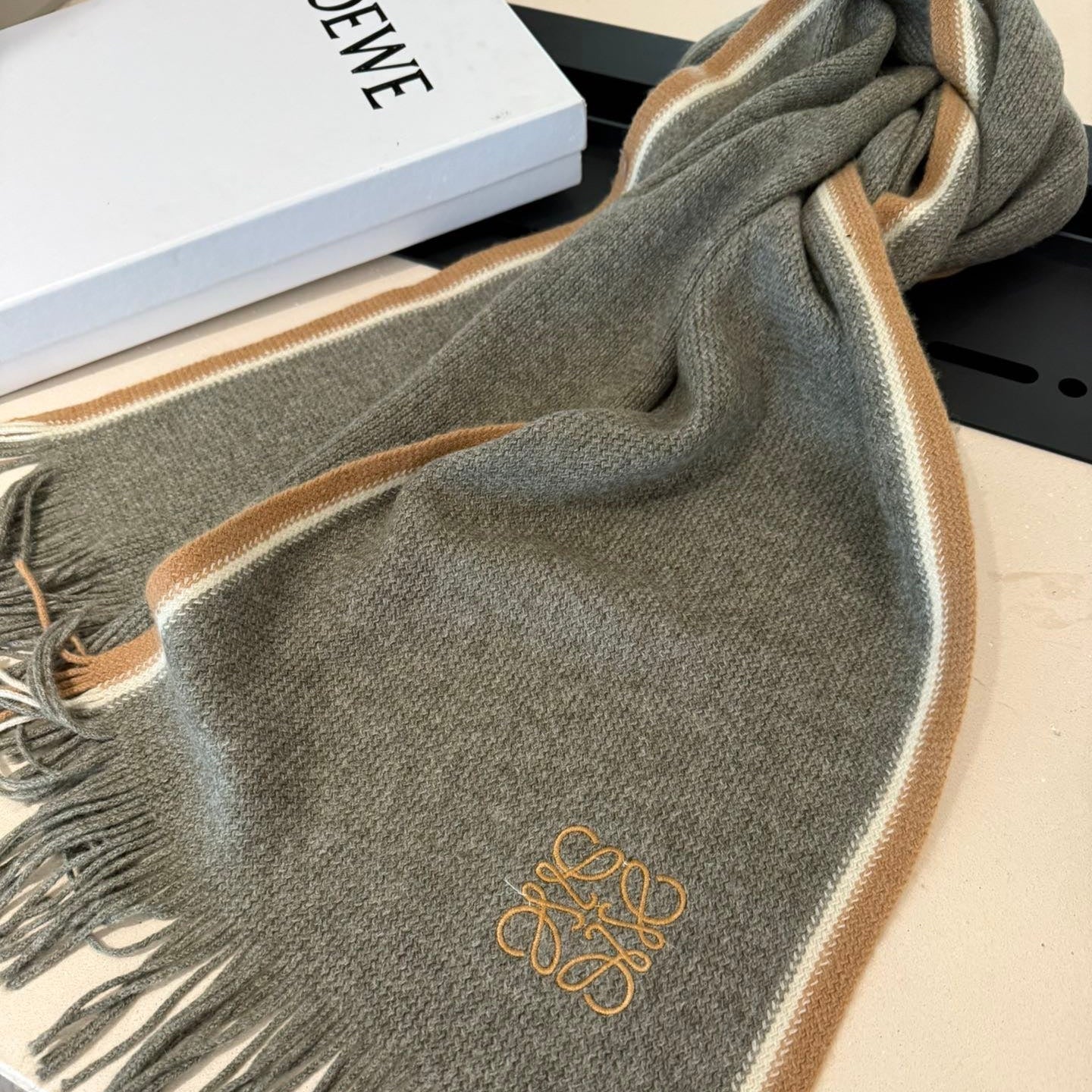 Loewe Scarf 180CM  Dark Green Cashmere 968540