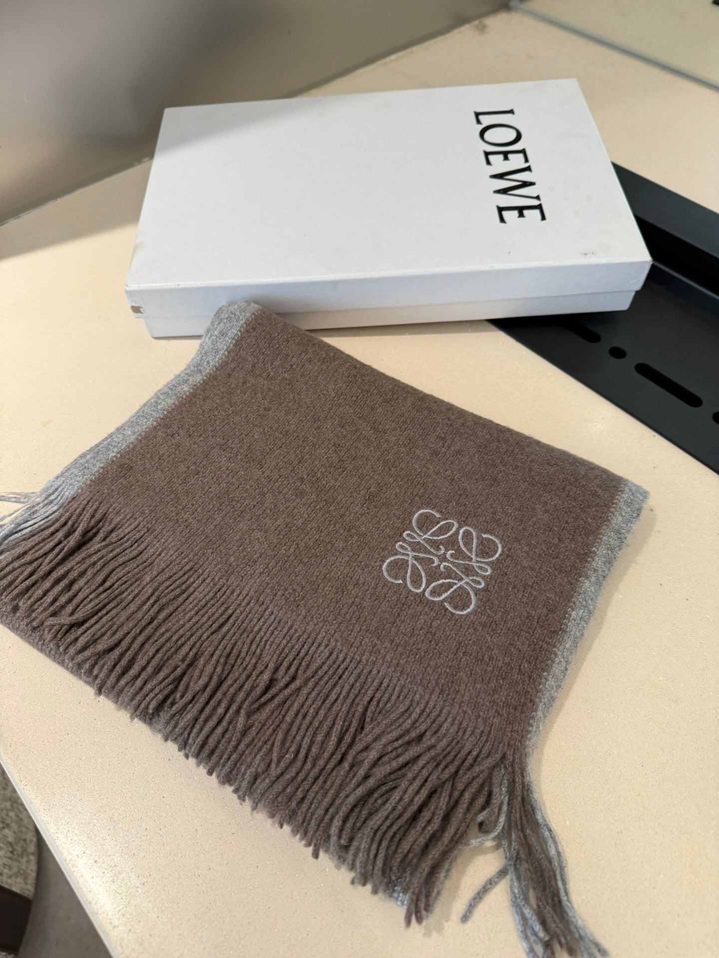Loewe Scarf 180CM  Brown Cashmere 968541