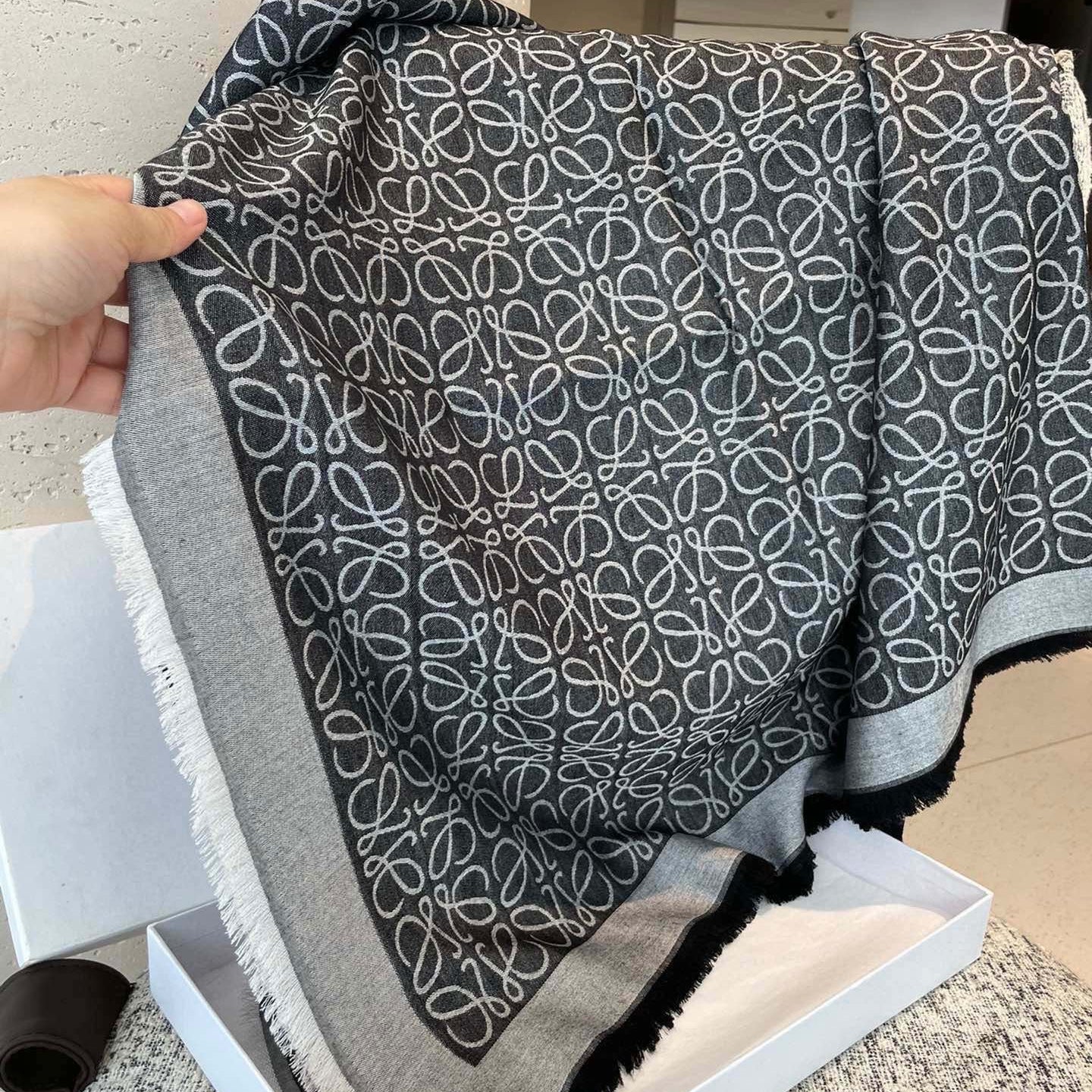 Loewe Scarf 140CM Black Gray Cashmere 100112