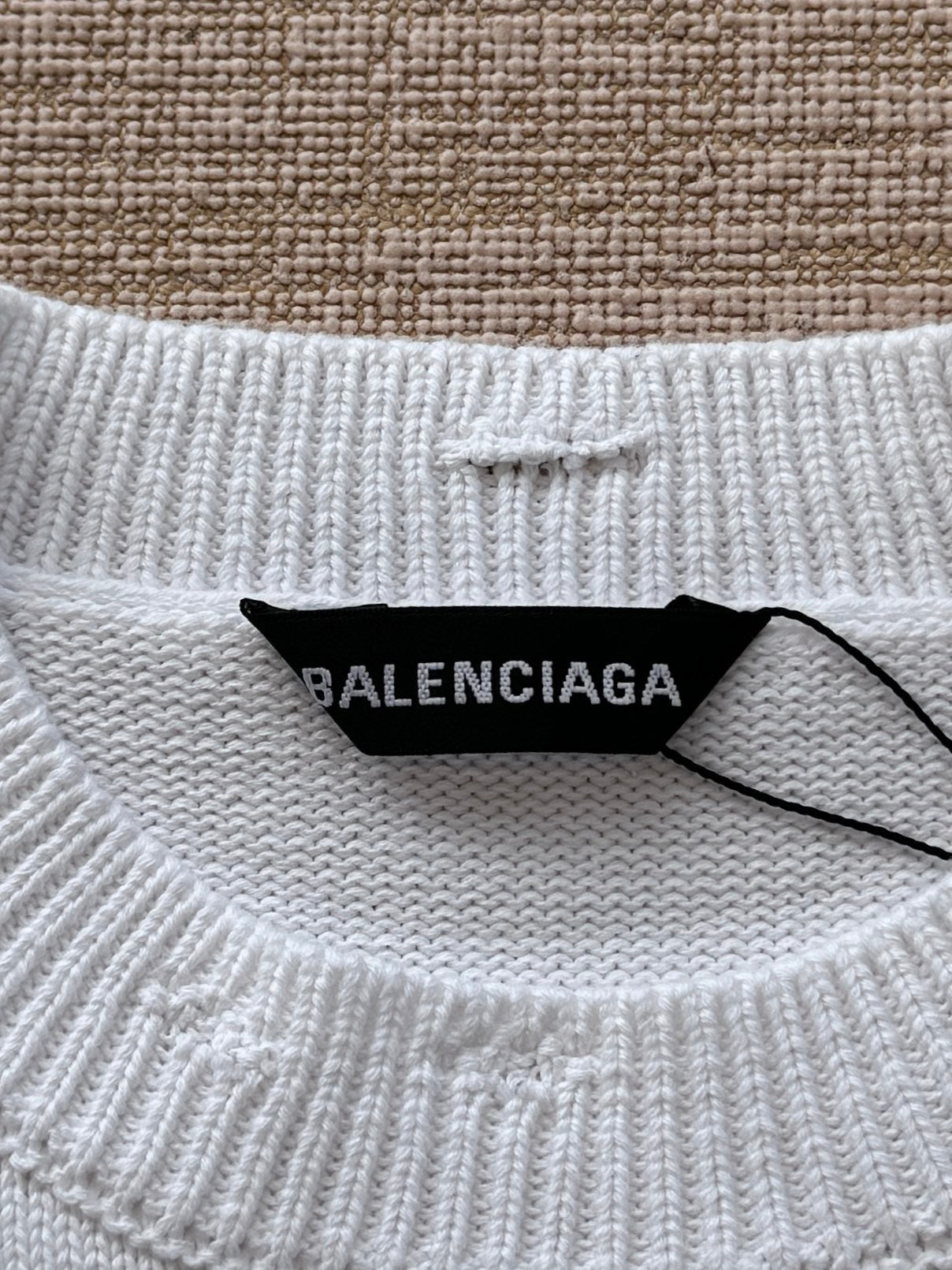 Balenciaga 25 Ripped knit sweater White Wool 0019