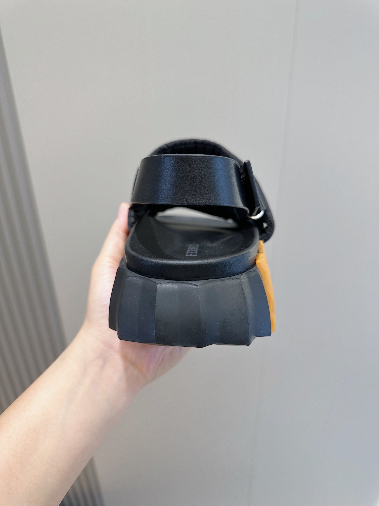 HM ELECTRIC SANDAL BLACK FABRIC AND CALFSKIN