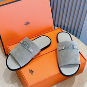 HM SILVER BUCKLE SLIPPERS LIGHT GRAY SUEDE