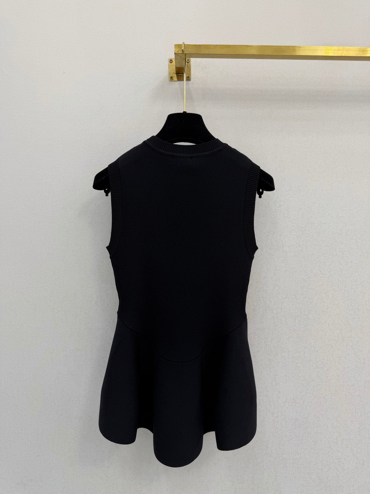 Chanel 2026 Vest Shirt Black Wool 397357