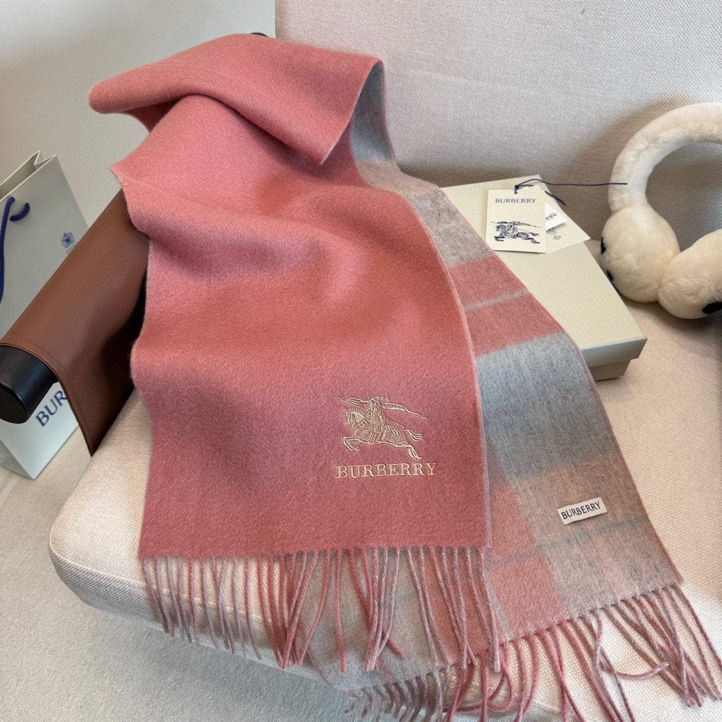 BBR Classic Embroidered Scarf 185CM Pink Cashmere 292803