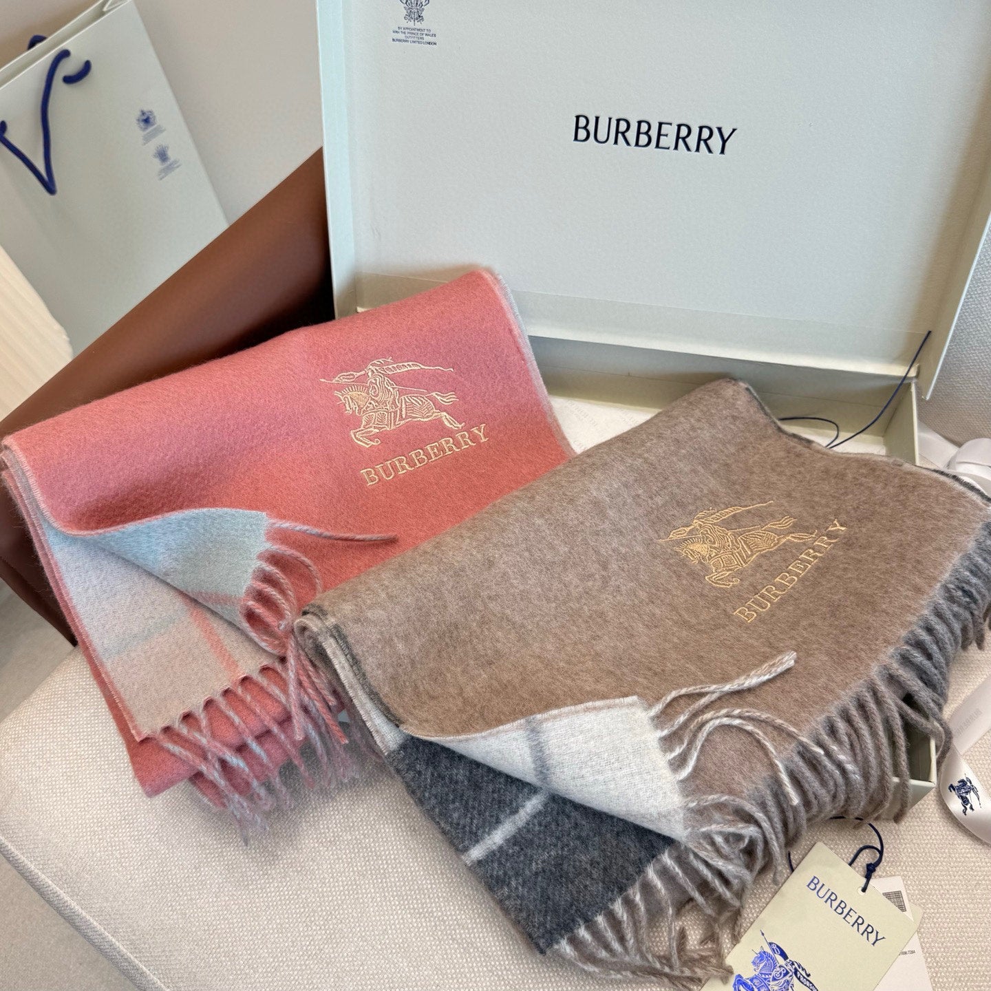 BBR Classic Embroidered Scarf 185CM Pink Cashmere 292803