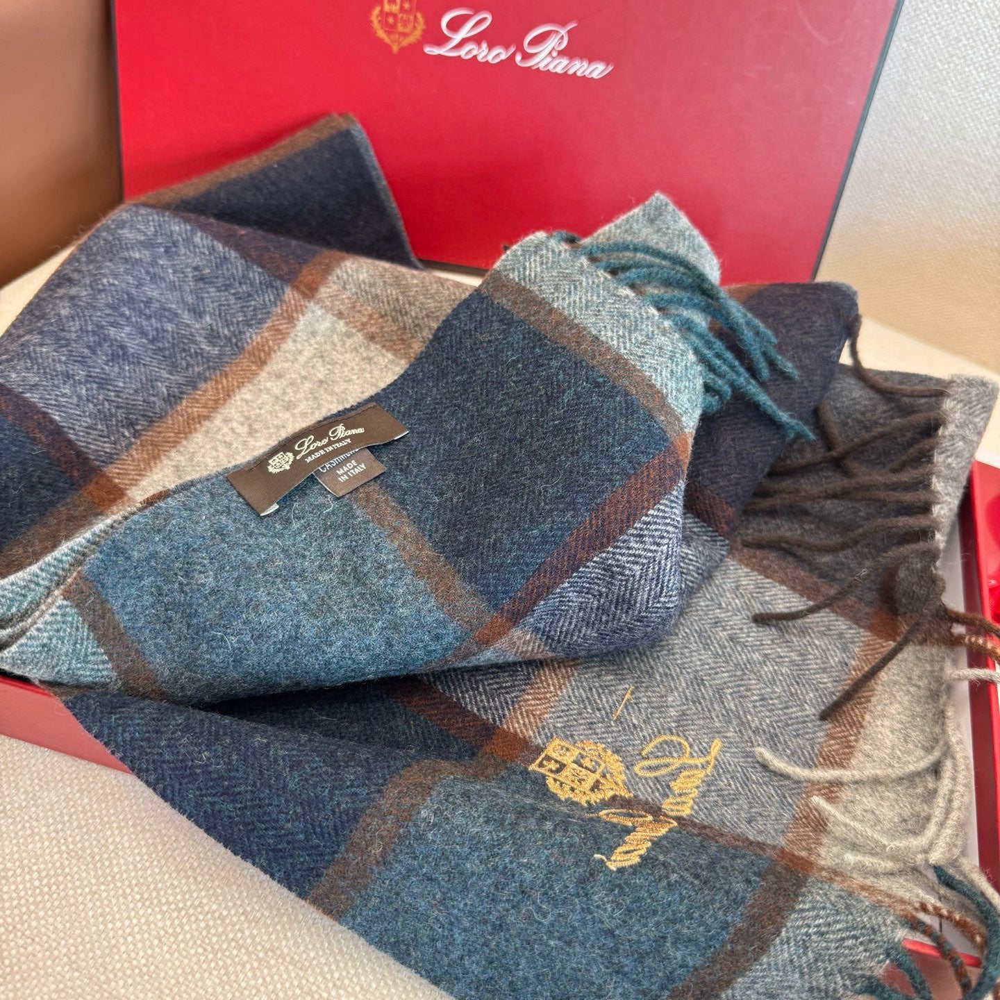 BBR Classic Embroidered Scarf 185CM Blue Cashmere 292819