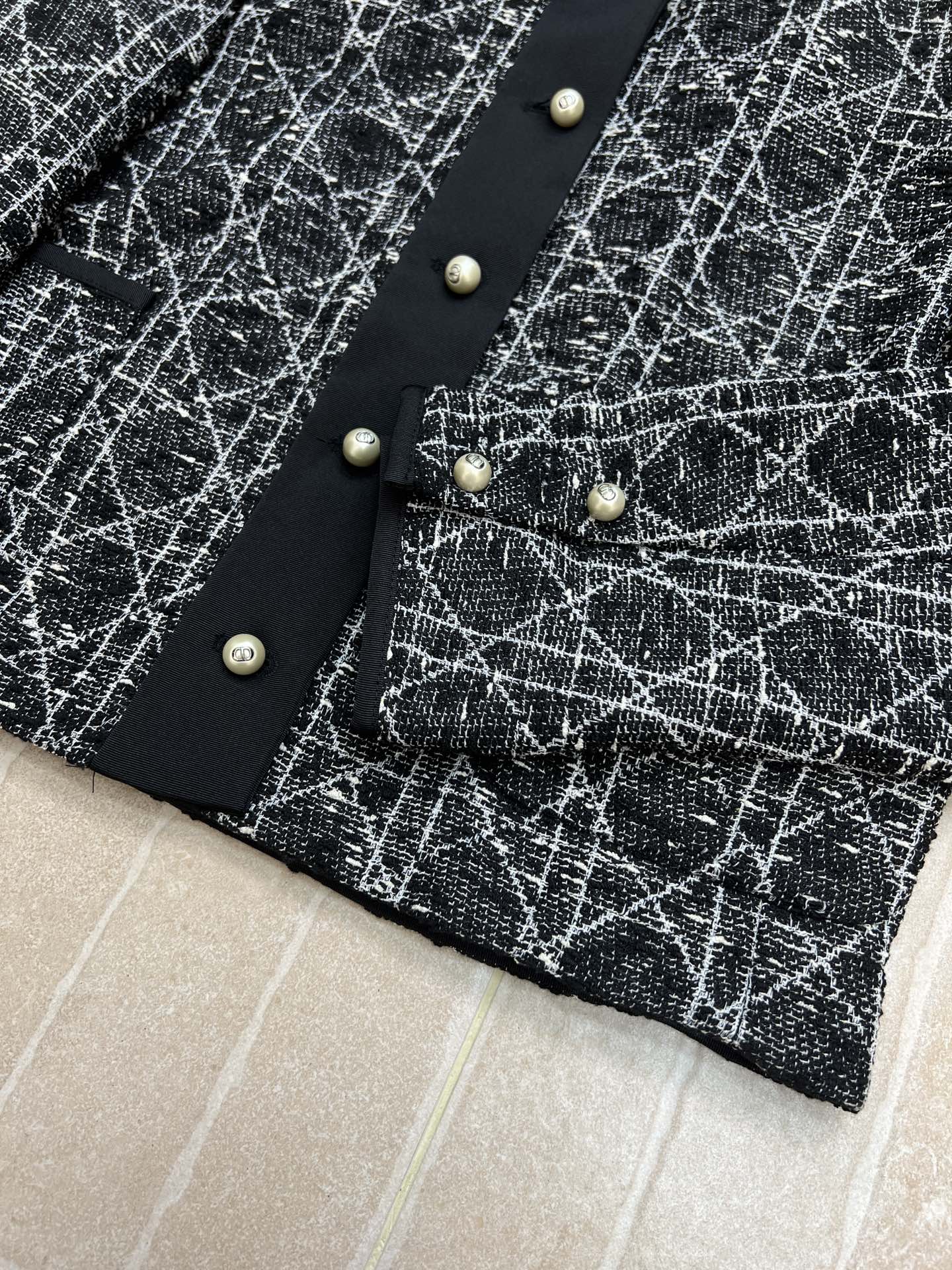 Dior 2025  Cannage Tweed Jacket with Pearl Buttons Black White Cotton