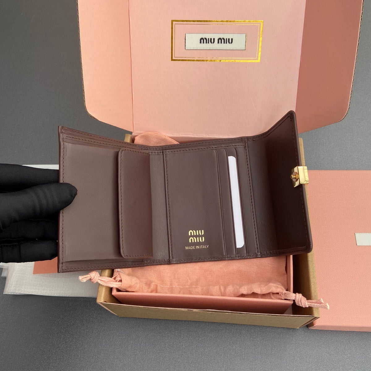 WALLET 12 IN ZAMBEZI BROWN SMOOTH CALFSKIN GOLD HARDWARE