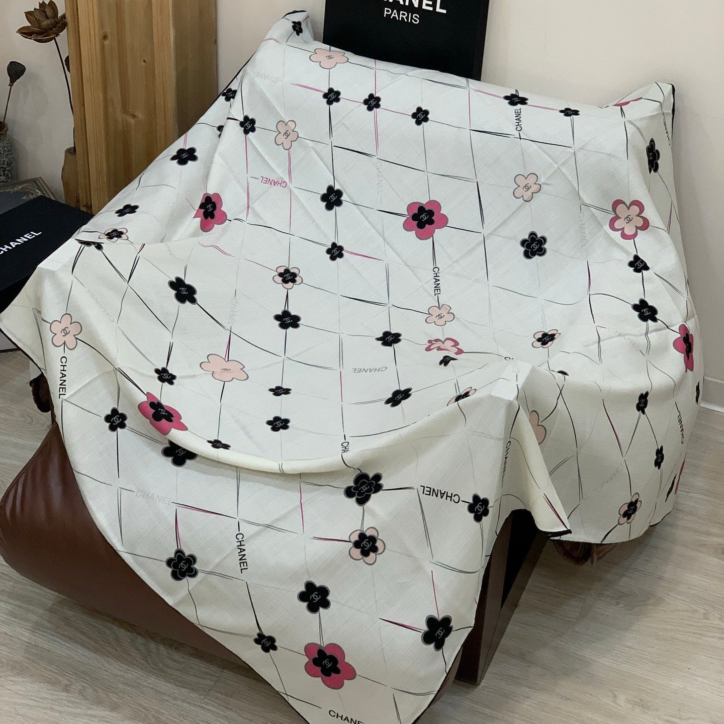 CC 25 Scarf 140cm White Pink Cashmere 293176