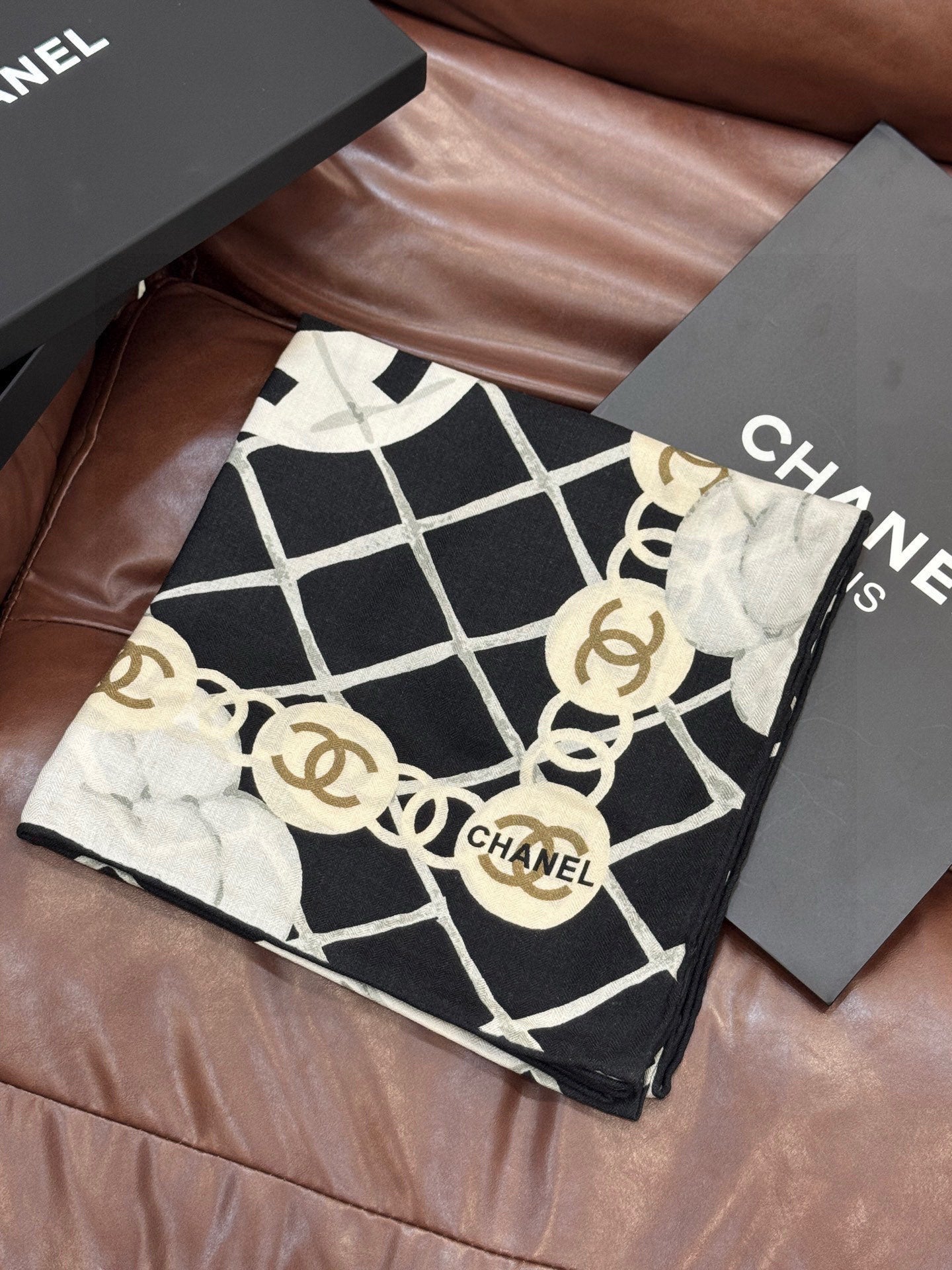 CC 25 Scarf 140cm Black White Cashmere 293217