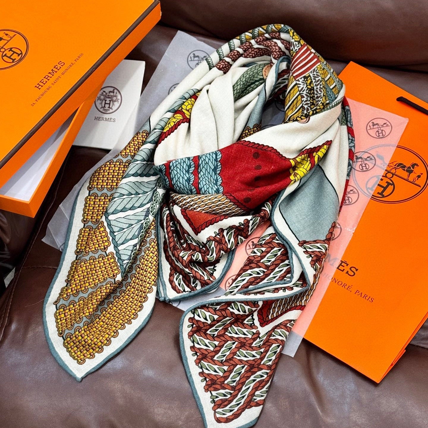 HM Dressage Tressage 140 CM  Yellow Green Colorful Cashmere And Silk 293222